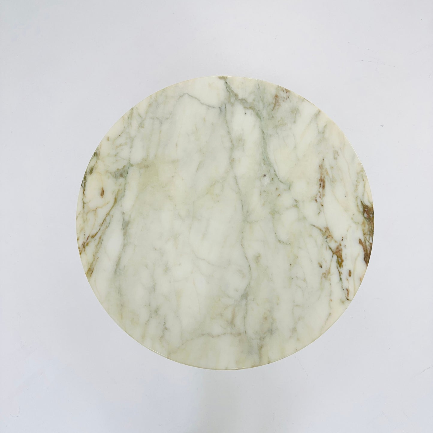 Space age marble-topped Tulip coffee table by Eero Saarinen for Knoll International, 1950s