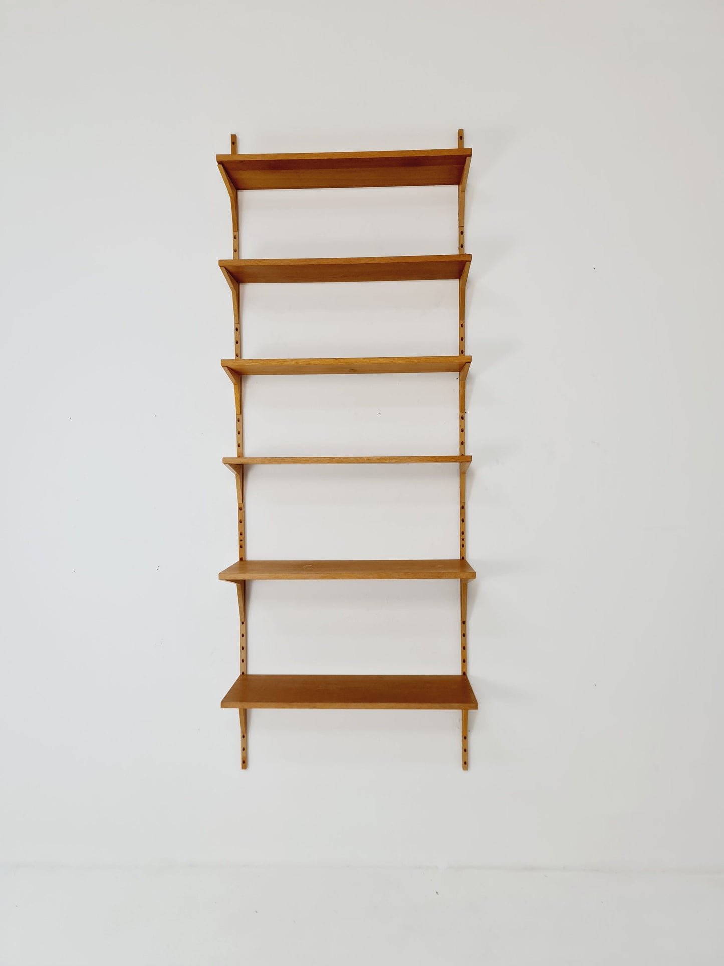 Midcentury Danish Oak Wall-Mounted Shelving Unit, by Poul Cadovius, 1960s