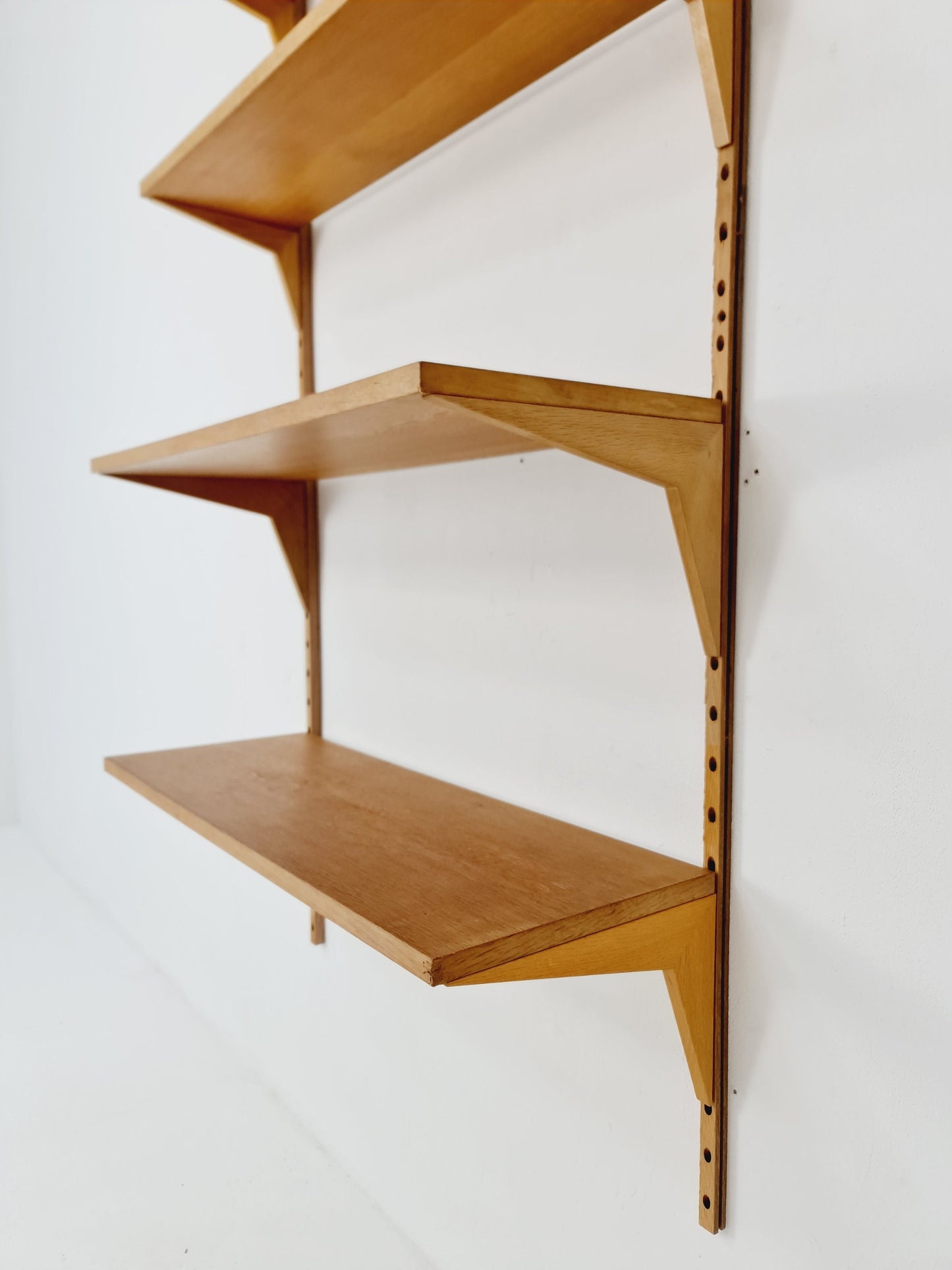 Midcentury Danish Oak Wall-Mounted Shelving Unit, by Poul Cadovius, 1960s