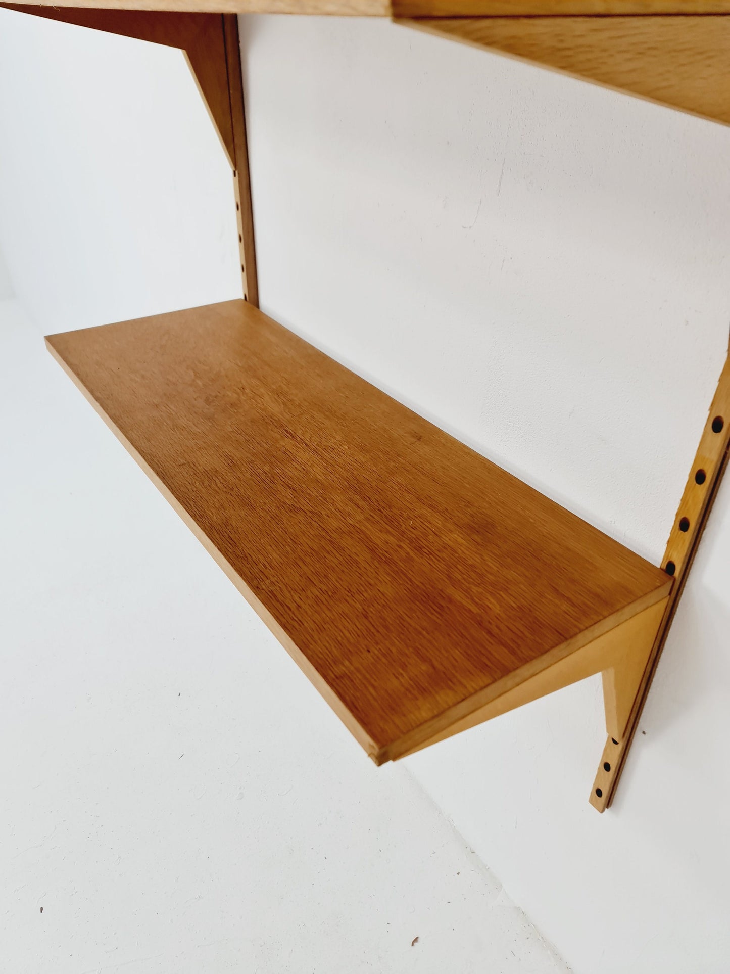Midcentury Danish Oak Wall-Mounted Shelving Unit, by Poul Cadovius, 1960s