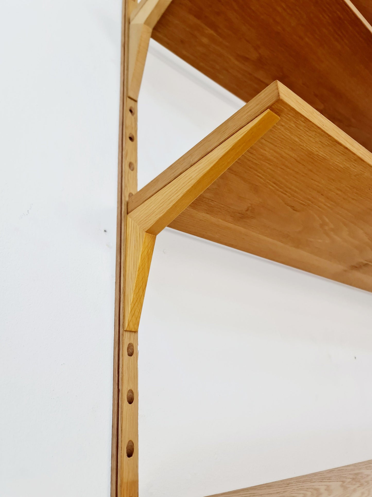 Midcentury Danish Oak Wall-Mounted Shelving Unit, by Poul Cadovius, 1960s