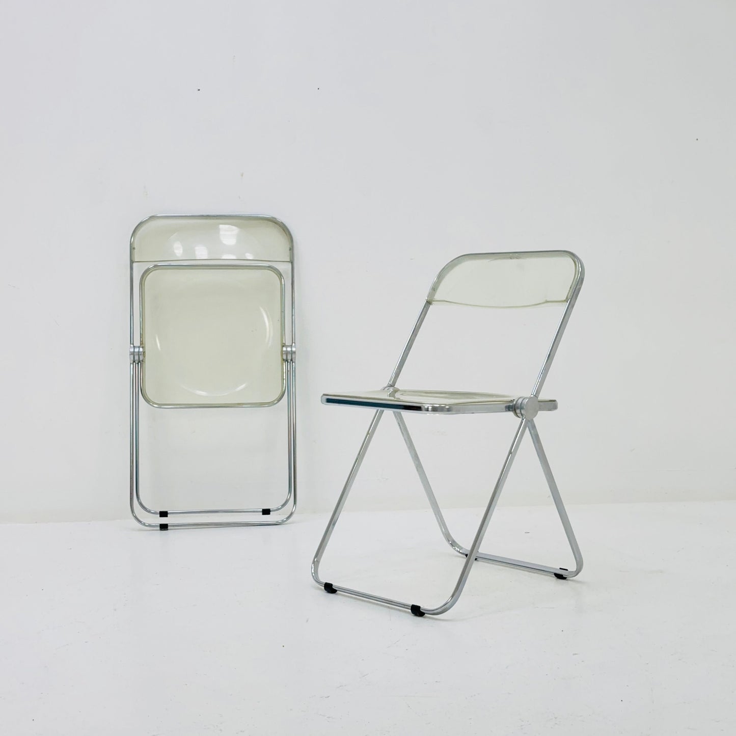 Set of 2 Italian Plia Folding Chairs by Giancarlo Piretti for Castelli, 1970s