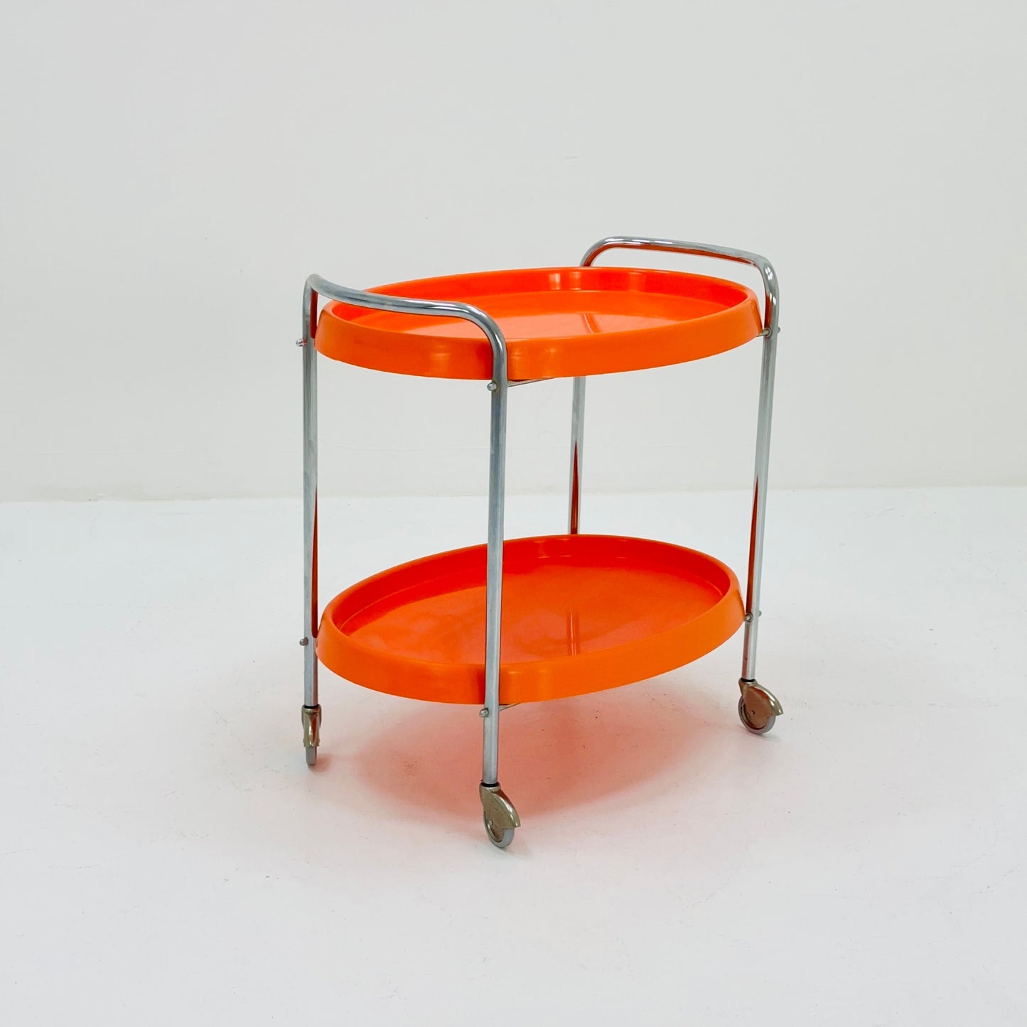 Space Age oval Vintage Orange Plastic Chromed Bar Cart/trolley 1970s, Italy