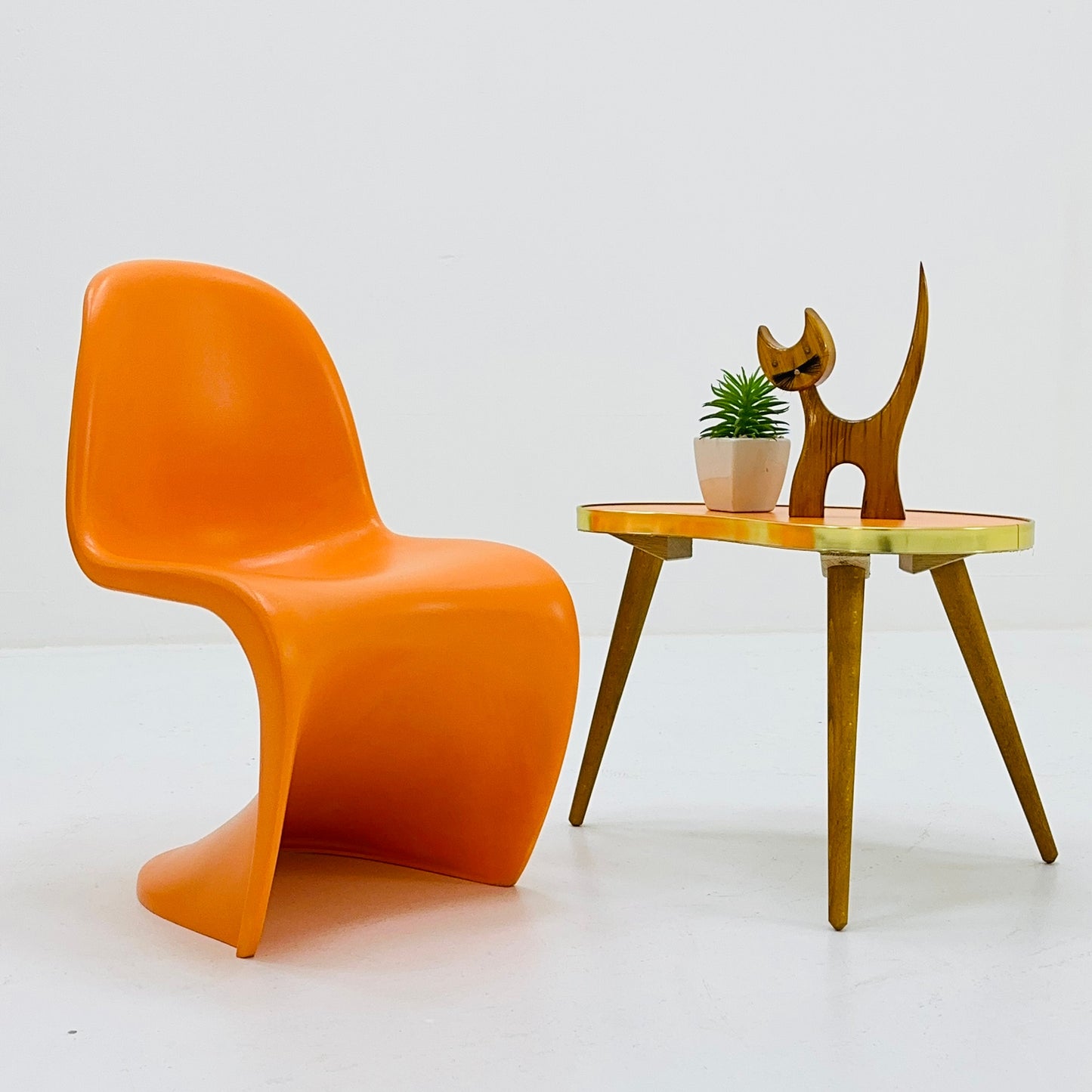 Space age set of Junior Kids Chair by Verner Panton for Vitra, 2006 with flower table -set 1970s