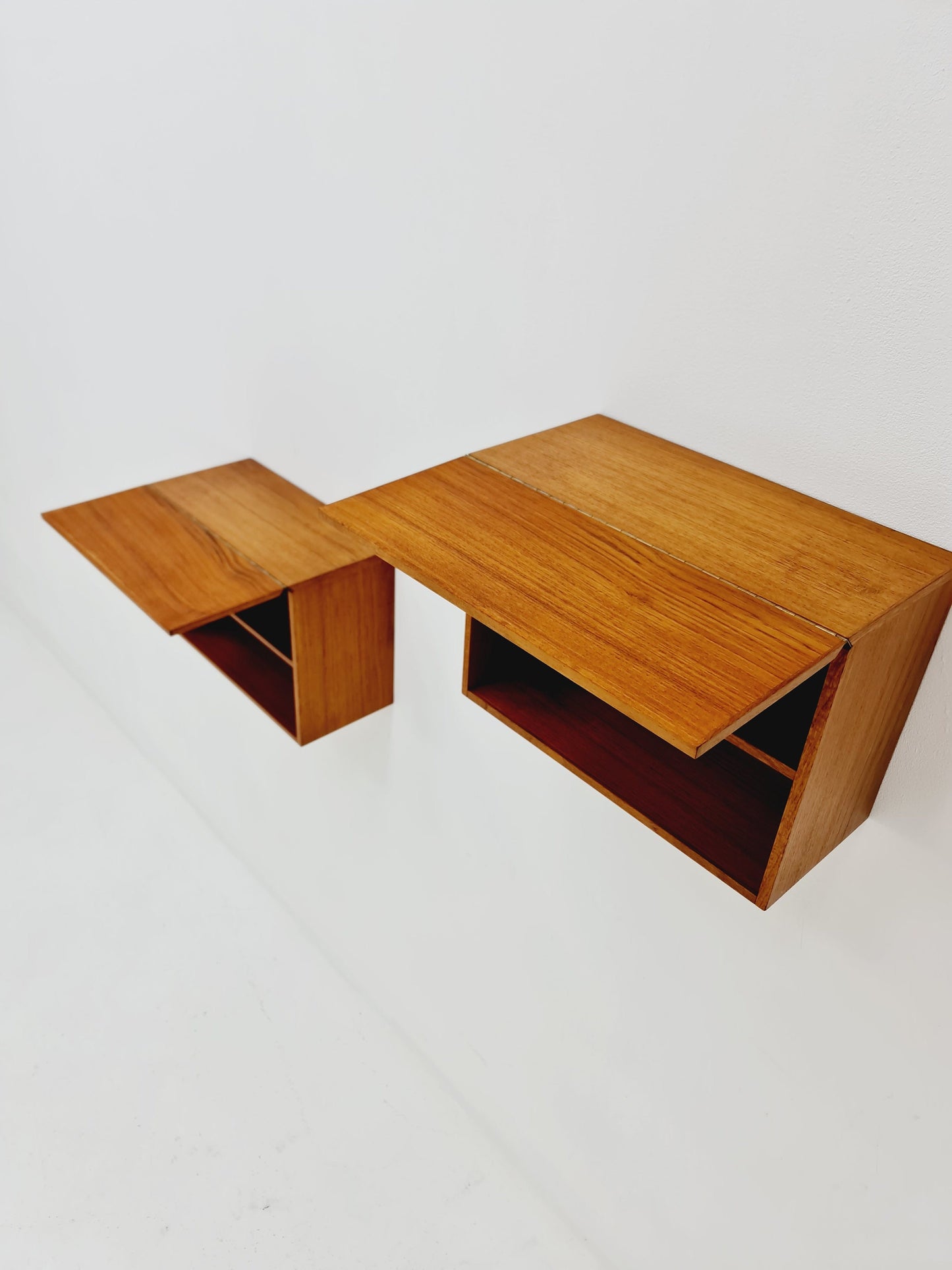 Rare pair of Danish teak floating extandable shelf nightstands, 1960s