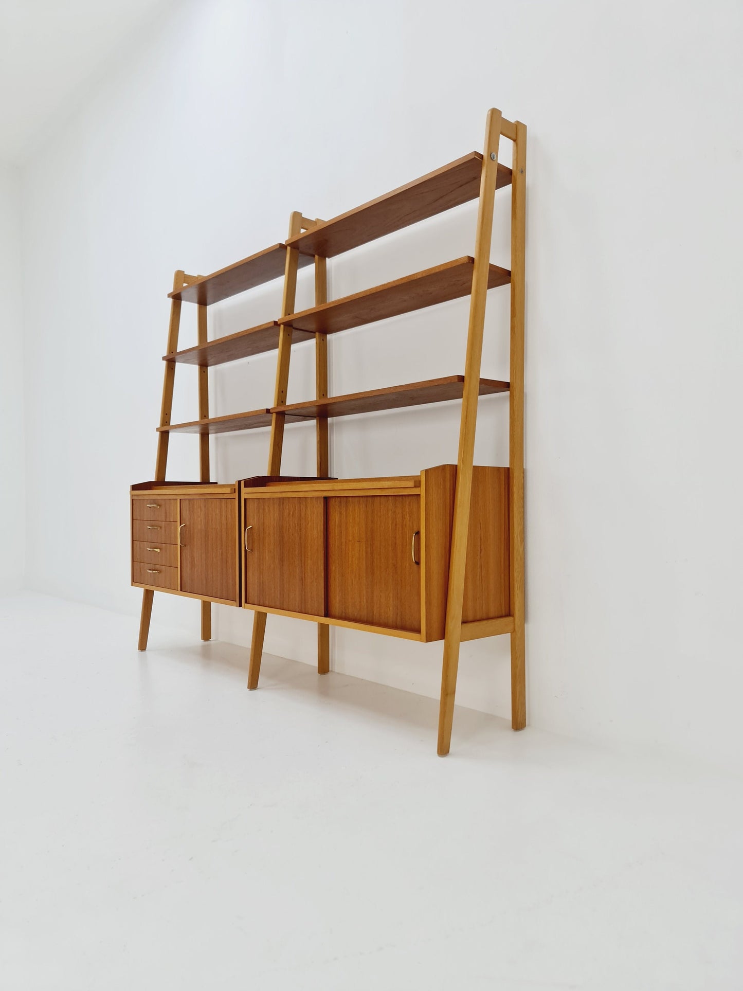 Scandinavian Desk bokshelf bookcase teak by Bengt Ruda for Nordiska kompaniet, 1960s