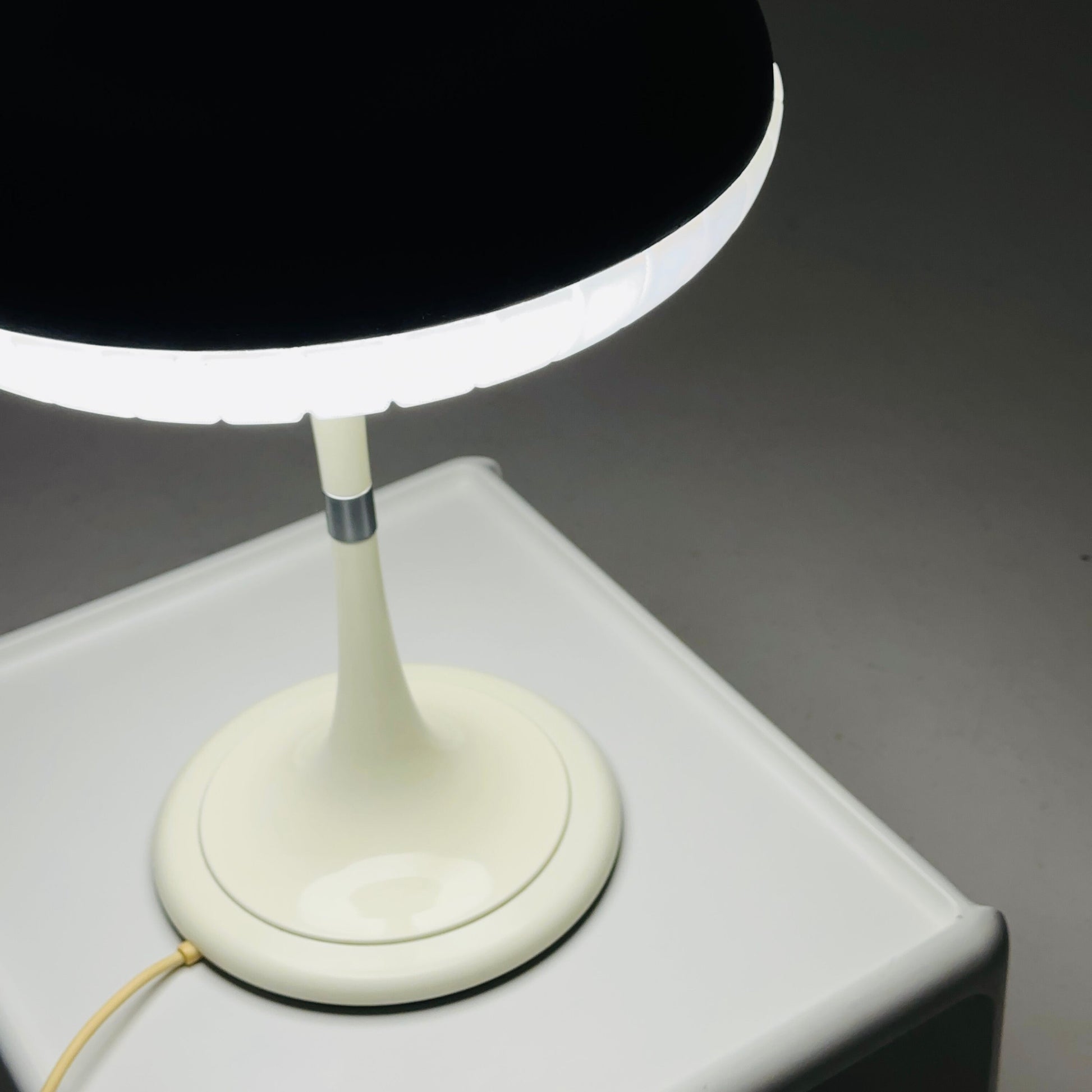 Space Age Vintage Mushroom Table Lamp Siform from Siemens Germany, 1960s