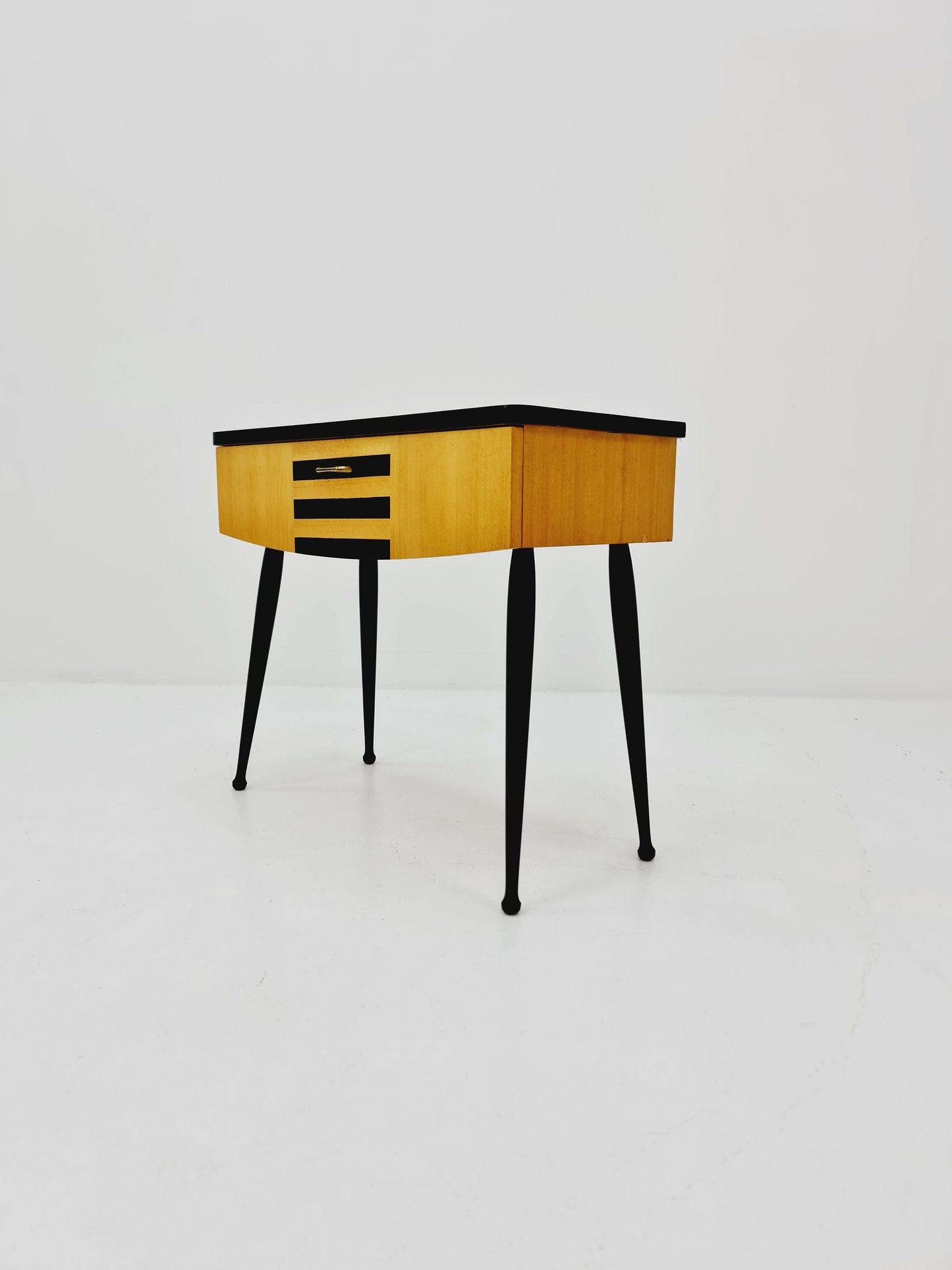 German mid-century small sideboard /side table, 1950s