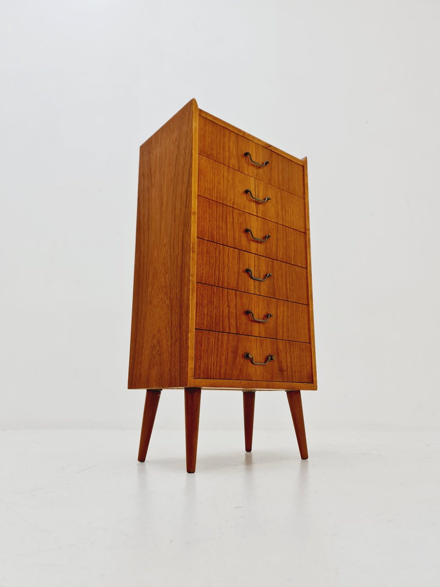 Small Midcentury Danish teak chest of drawers /tallboy /6 drawers cabinet, 1960s