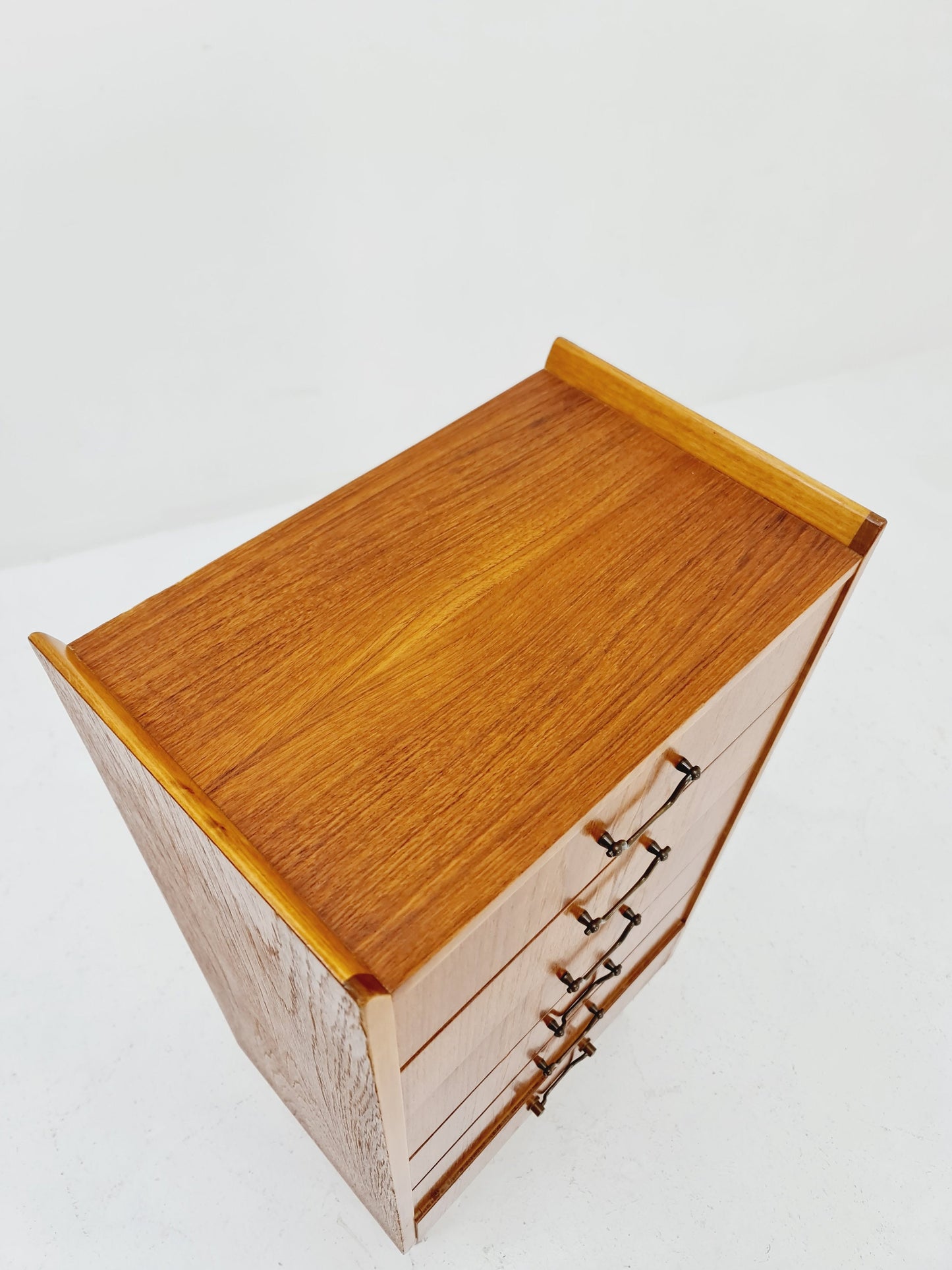 Small Midcentury Danish teak chest of drawers /tallboy /6 drawers cabinet, 1960s