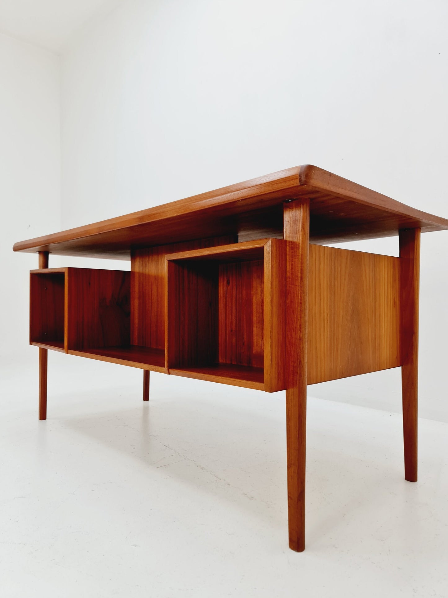 Danish teak desk by Peter Løvig Nielsen for Løvig, Denmark, 1960s
