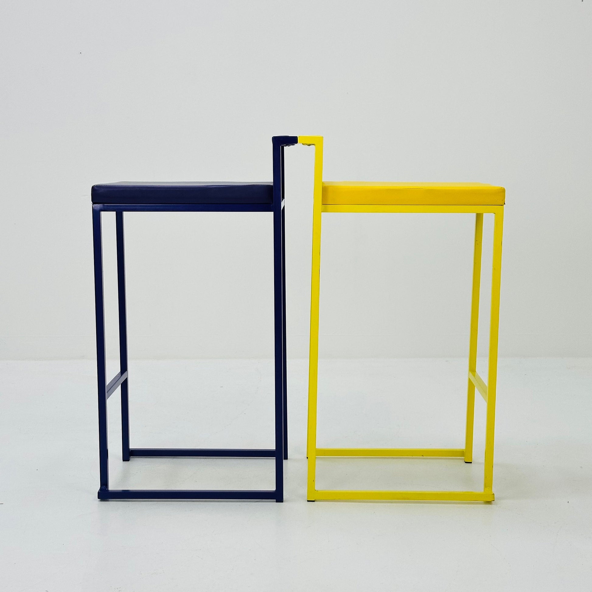 set of 2 Space age bar stools in purple and yellow 1970s