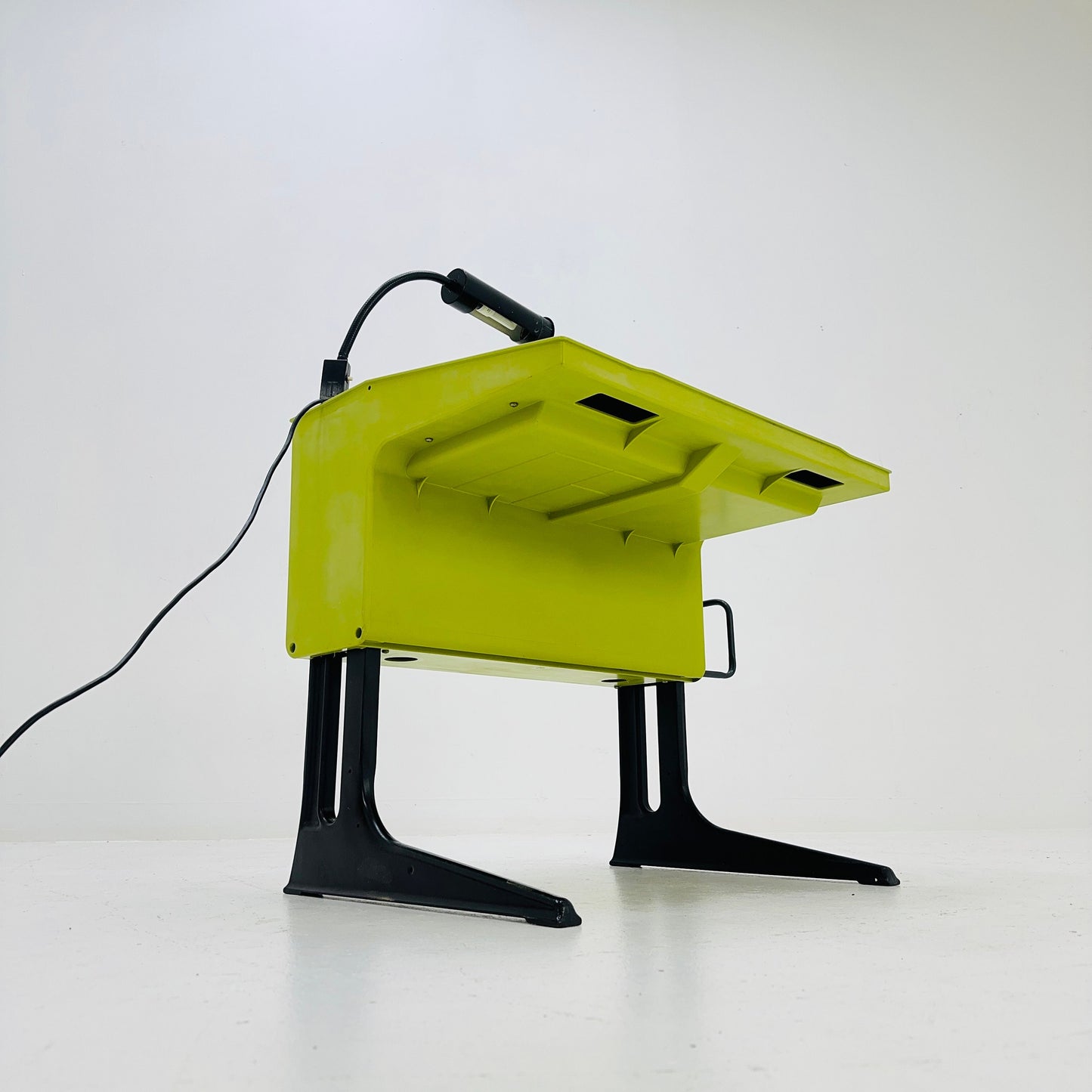 Space Age Desk in Green by Luigi Colani for Flötotto Germany 1970s
