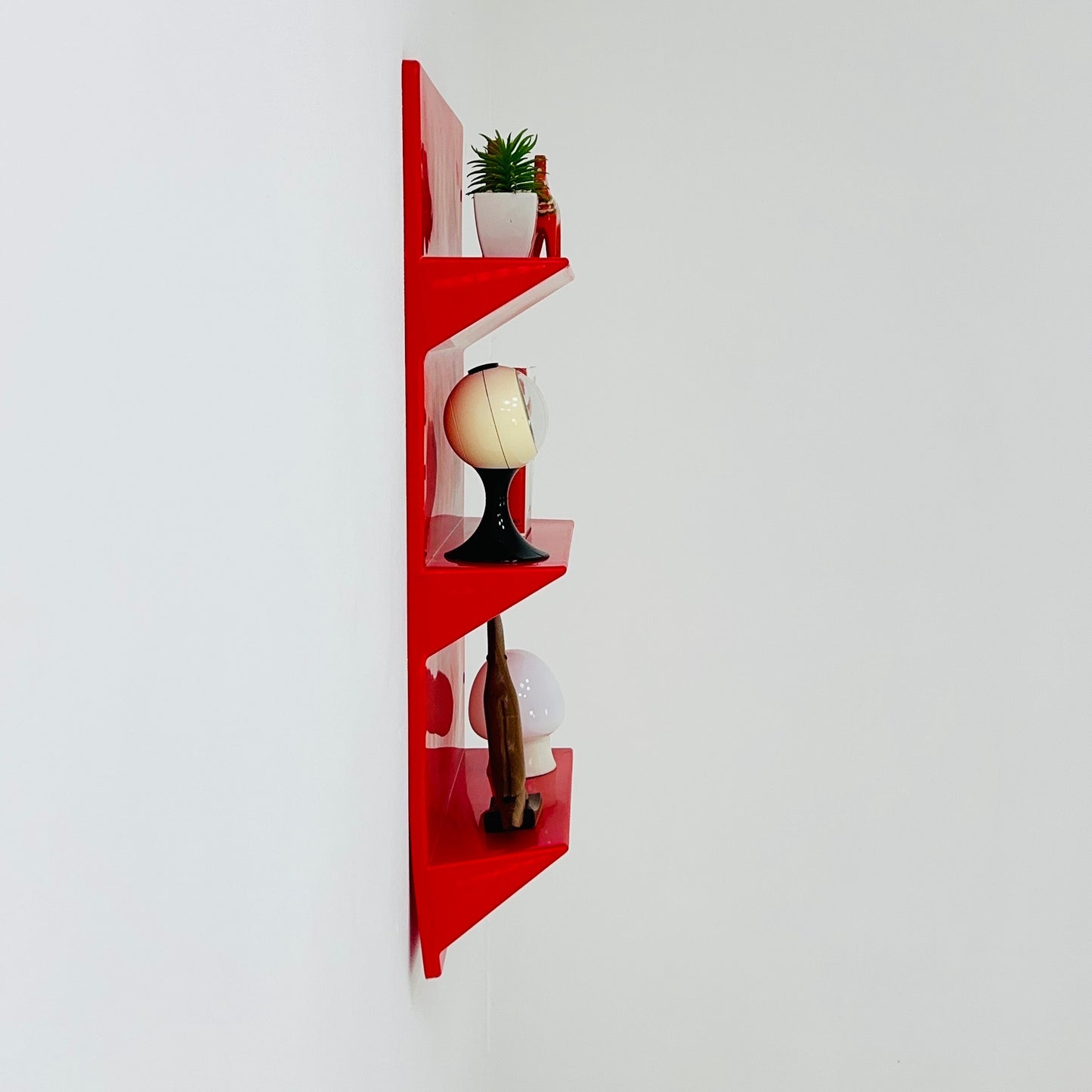 Space age Ikea red ‘Kämpe’ wall shelf 1970s