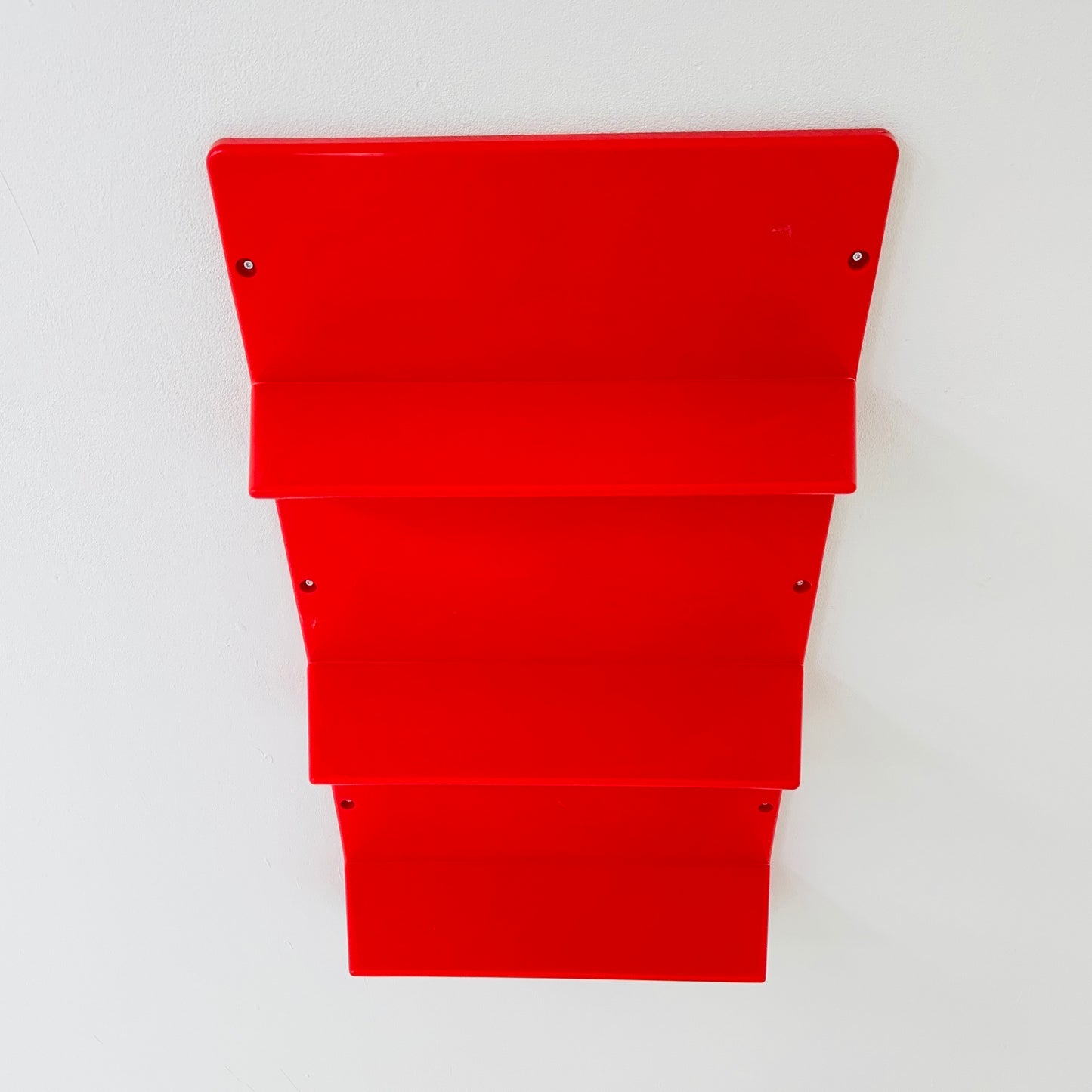 Space age Ikea red ‘Kämpe’ wall shelf 1970s