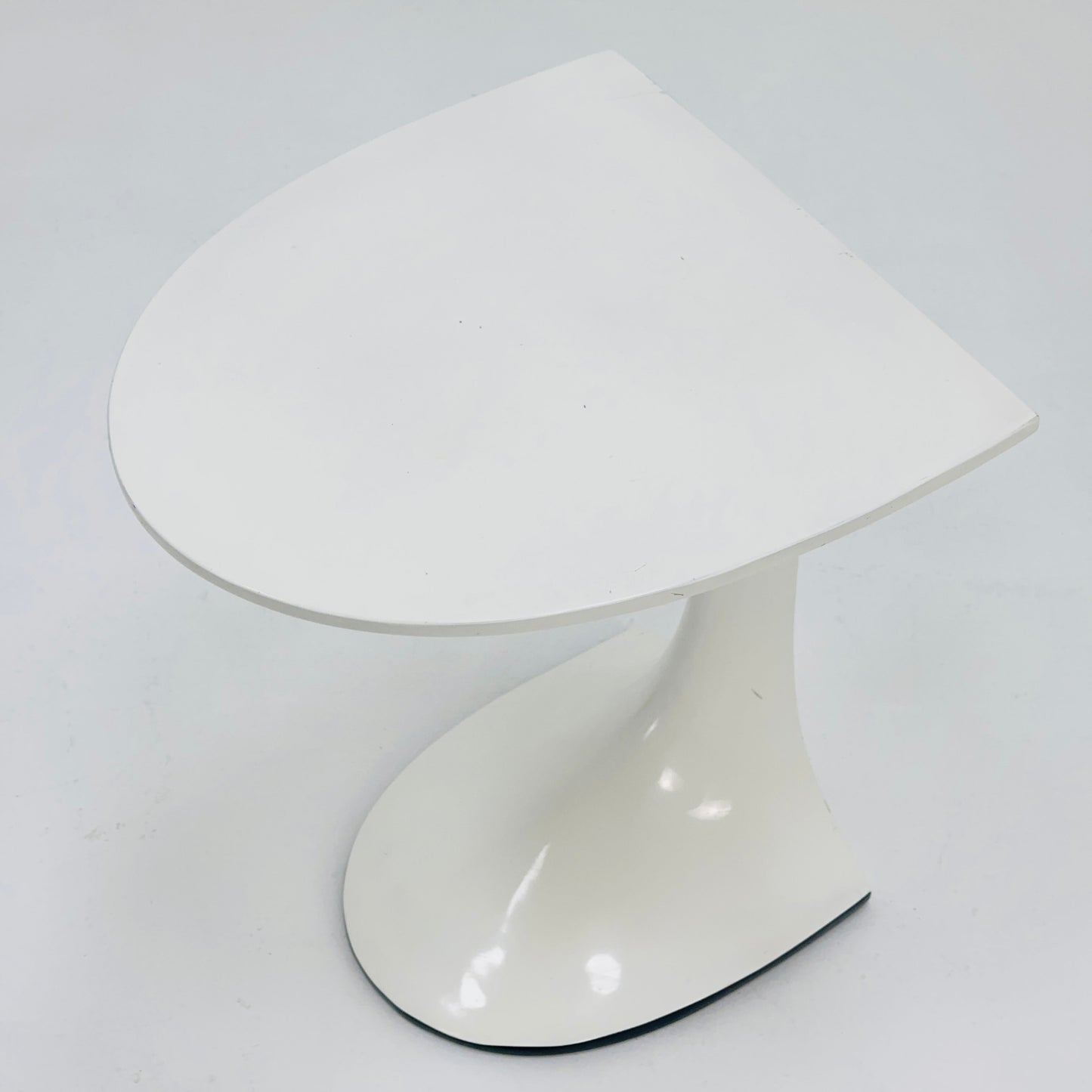 Rare Space age white end table /side table 1970s
