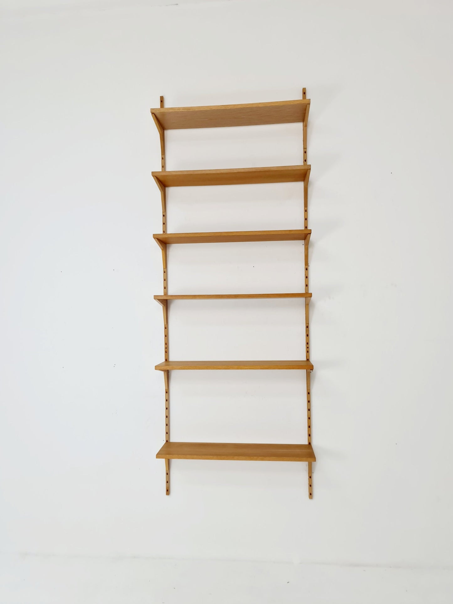 Midcentury Danish Oak Wall-Mounted Shelving Unit, by Poul Cadovius, 1960s