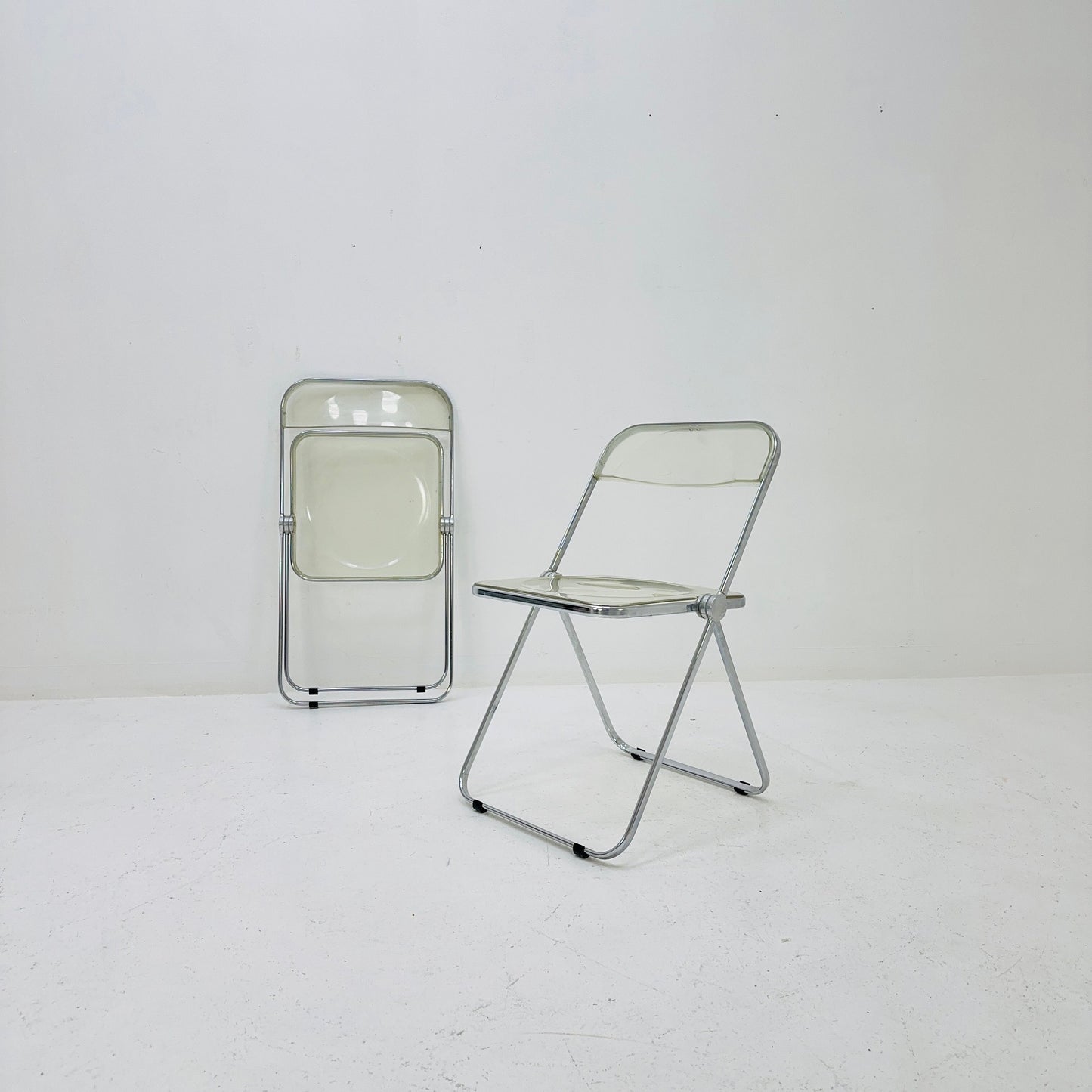 Set of 2 Italian Plia Folding Chairs by Giancarlo Piretti for Castelli, 1970s