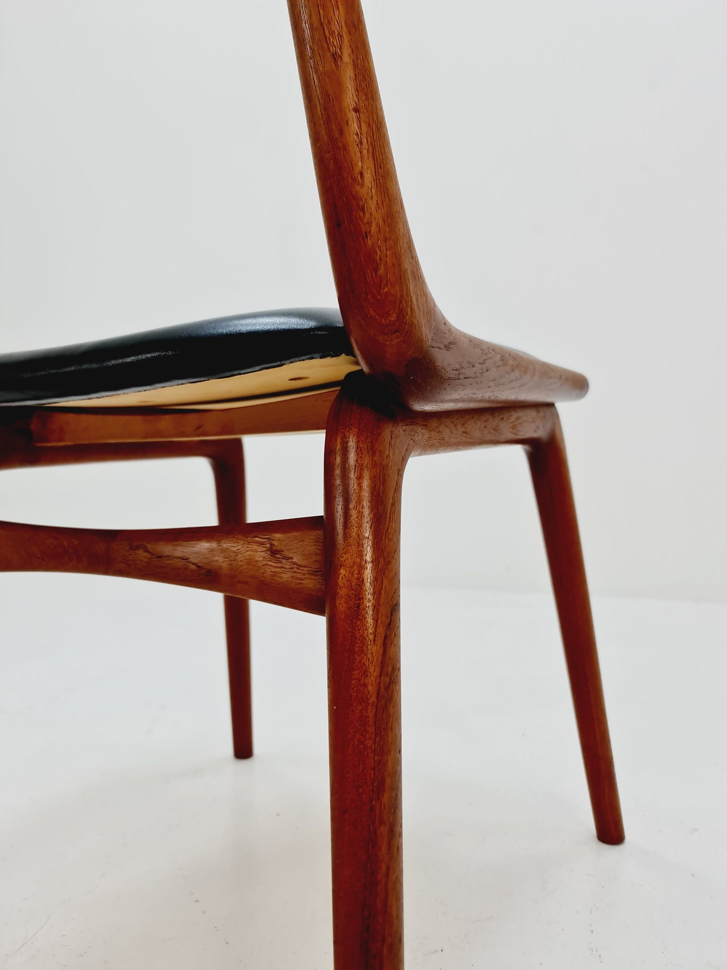 Danish teak dining chair by Alferd christensen for manufacturer slagelse 1950s