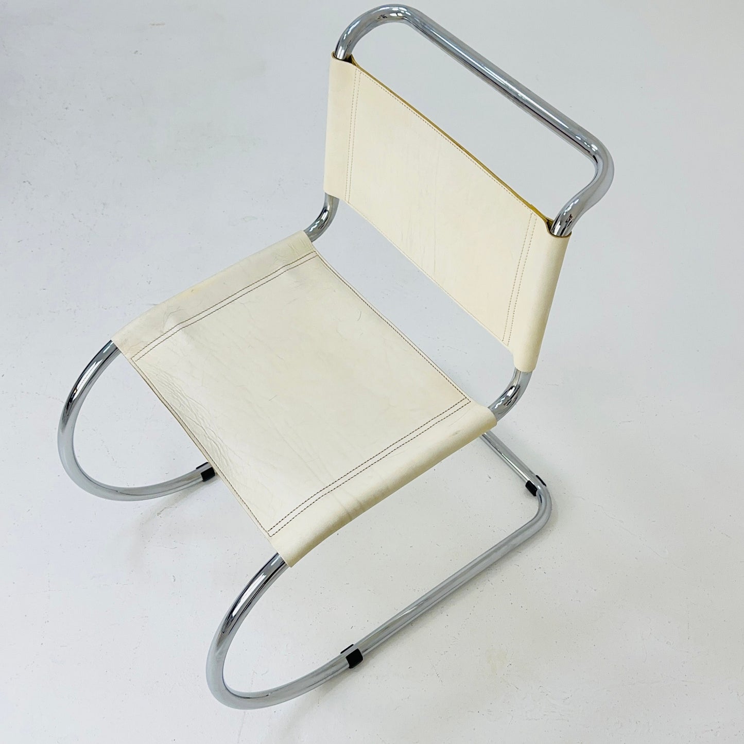 MR10 lounge white leather chair design by Ludwig Mies van der Rohe , 1980s