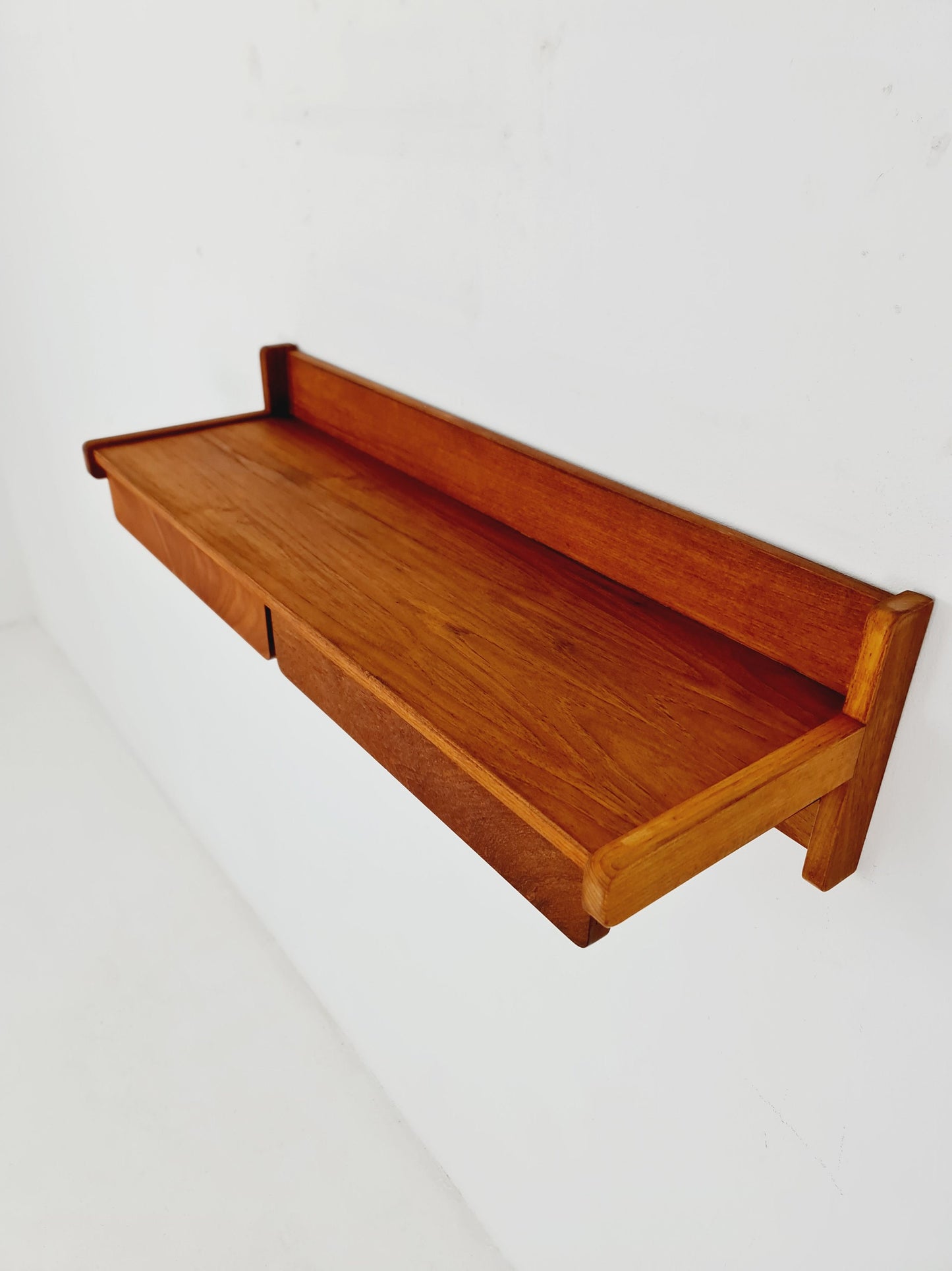 Long Danish solid Teak hanging shelfwith 2 drawers By Aksel kjersgaard , 1960s