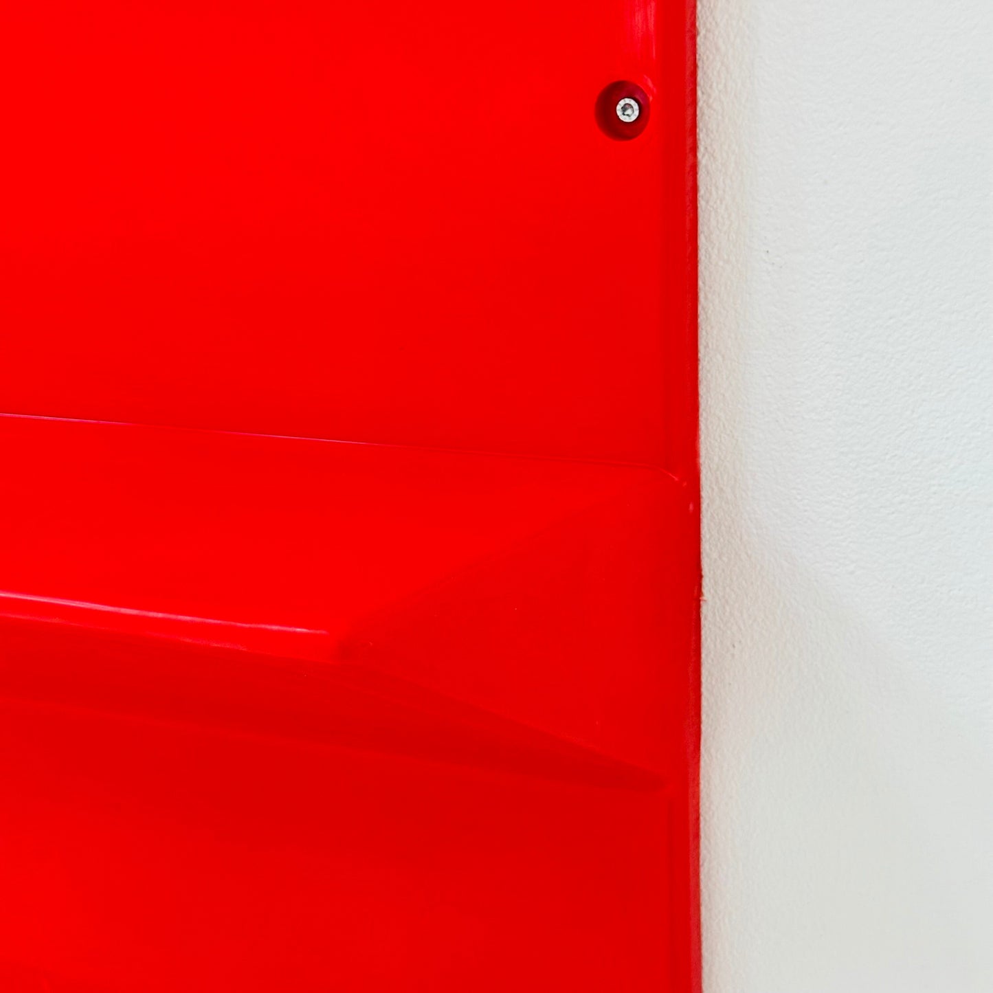Space age Ikea red ‘Kämpe’ wall shelf 1970s