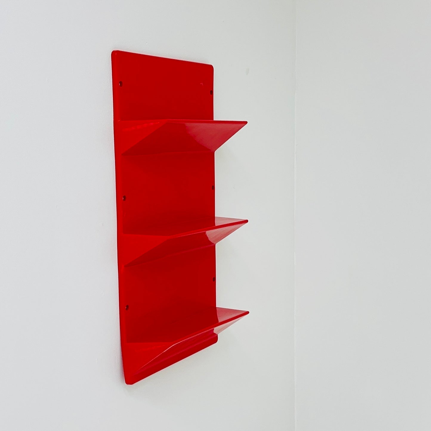 Space age Ikea red ‘Kämpe’ wall shelf 1970s