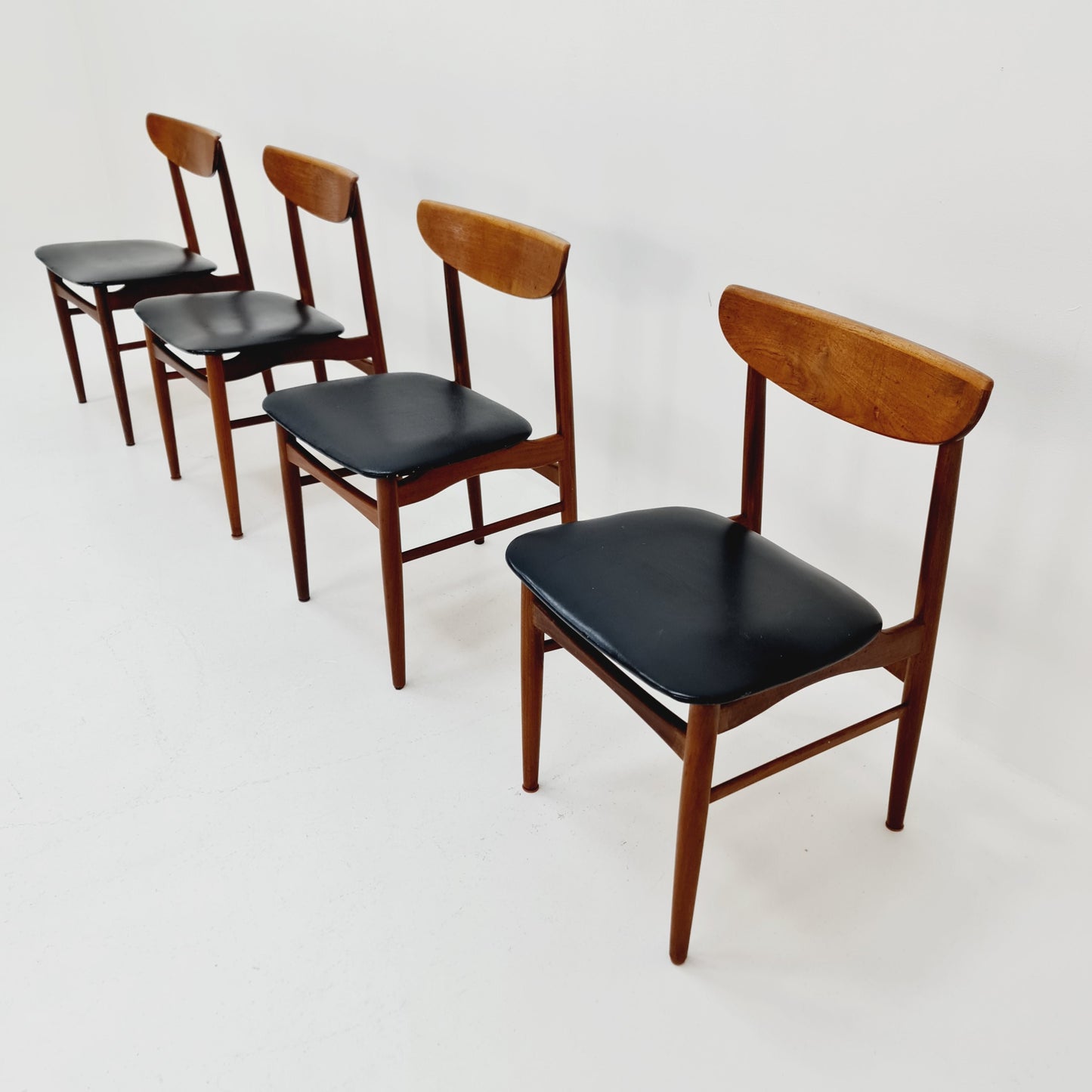 MidCentury Danish Teak Dining Chairs By E.W Bach For Skovby , 1960s, set of 4