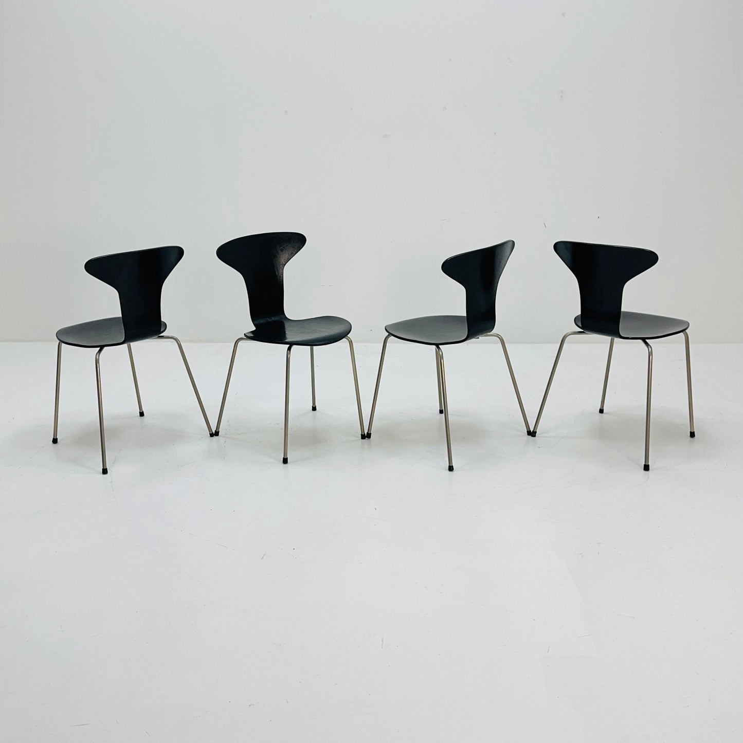 set of 4 mid century Mosquito model 3105 dining chairs by Arne Jacobsen for Fritz Hansen Denmark 1960s