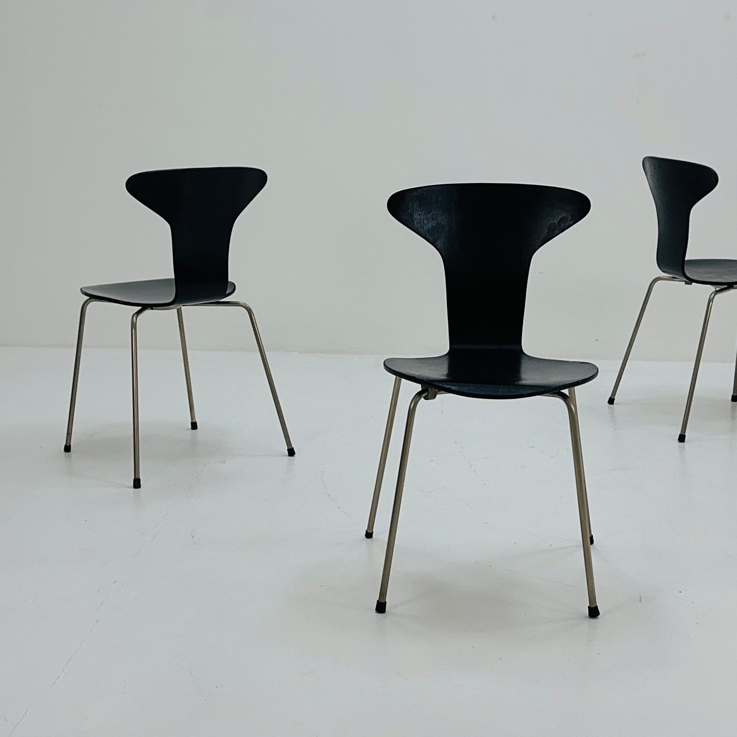 set of 4 mid century Mosquito model 3105 dining chairs by Arne Jacobsen for Fritz Hansen Denmark 1960s