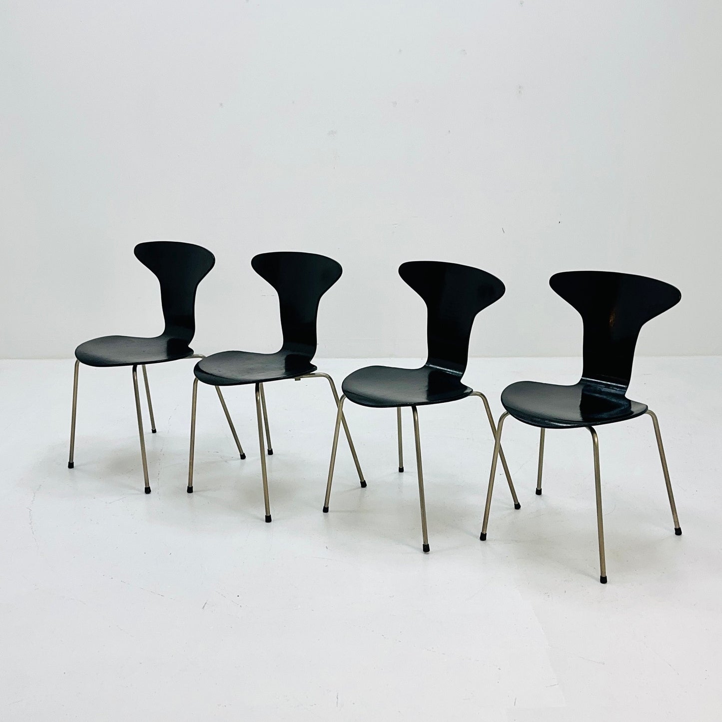 set of 4 mid century Mosquito model 3105 dining chairs by Arne Jacobsen for Fritz Hansen Denmark 1960s
