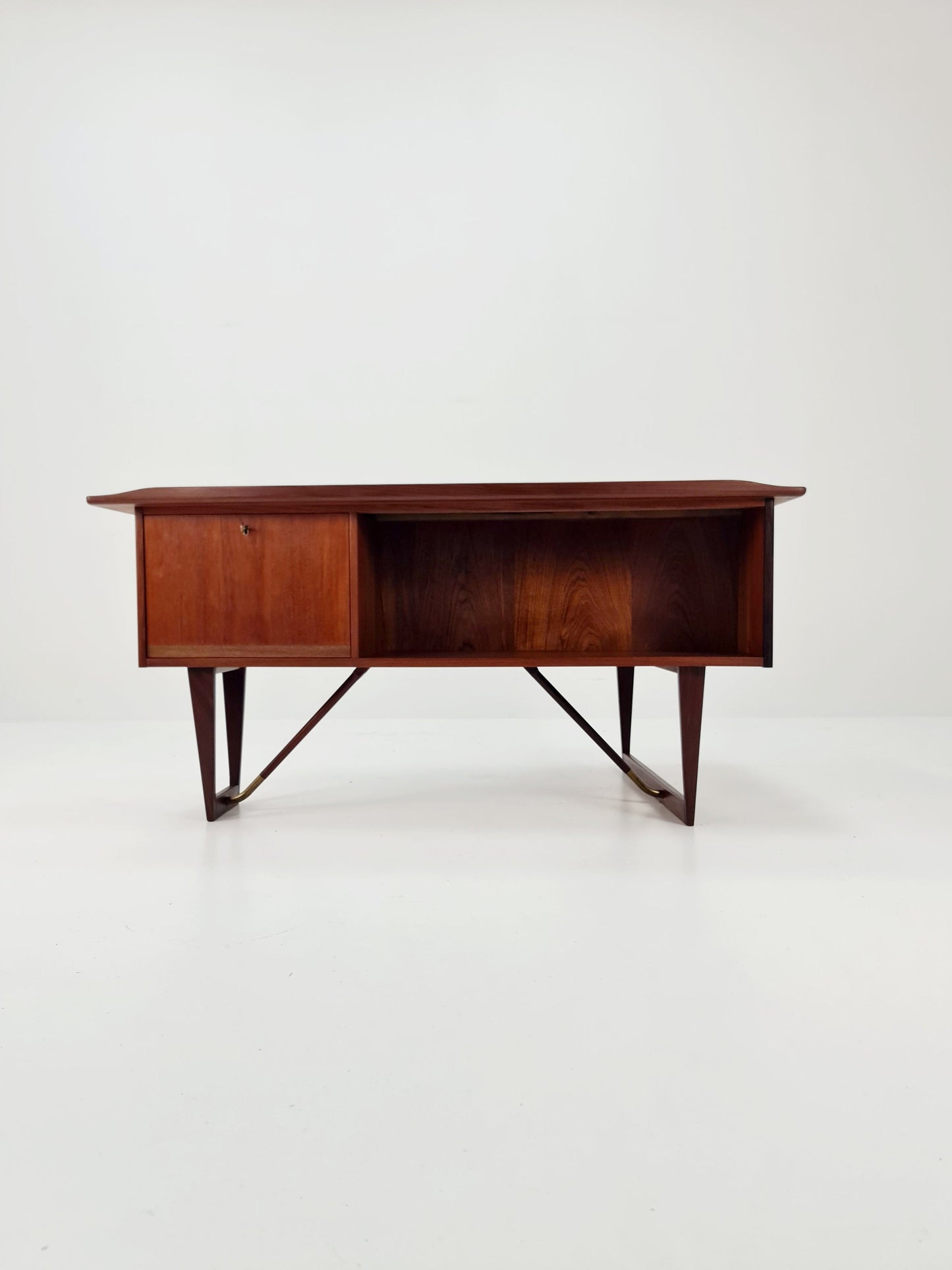 Danish teak desk model Executive Desk by Peter Lovig Nielsen for Hedensted, 1960s