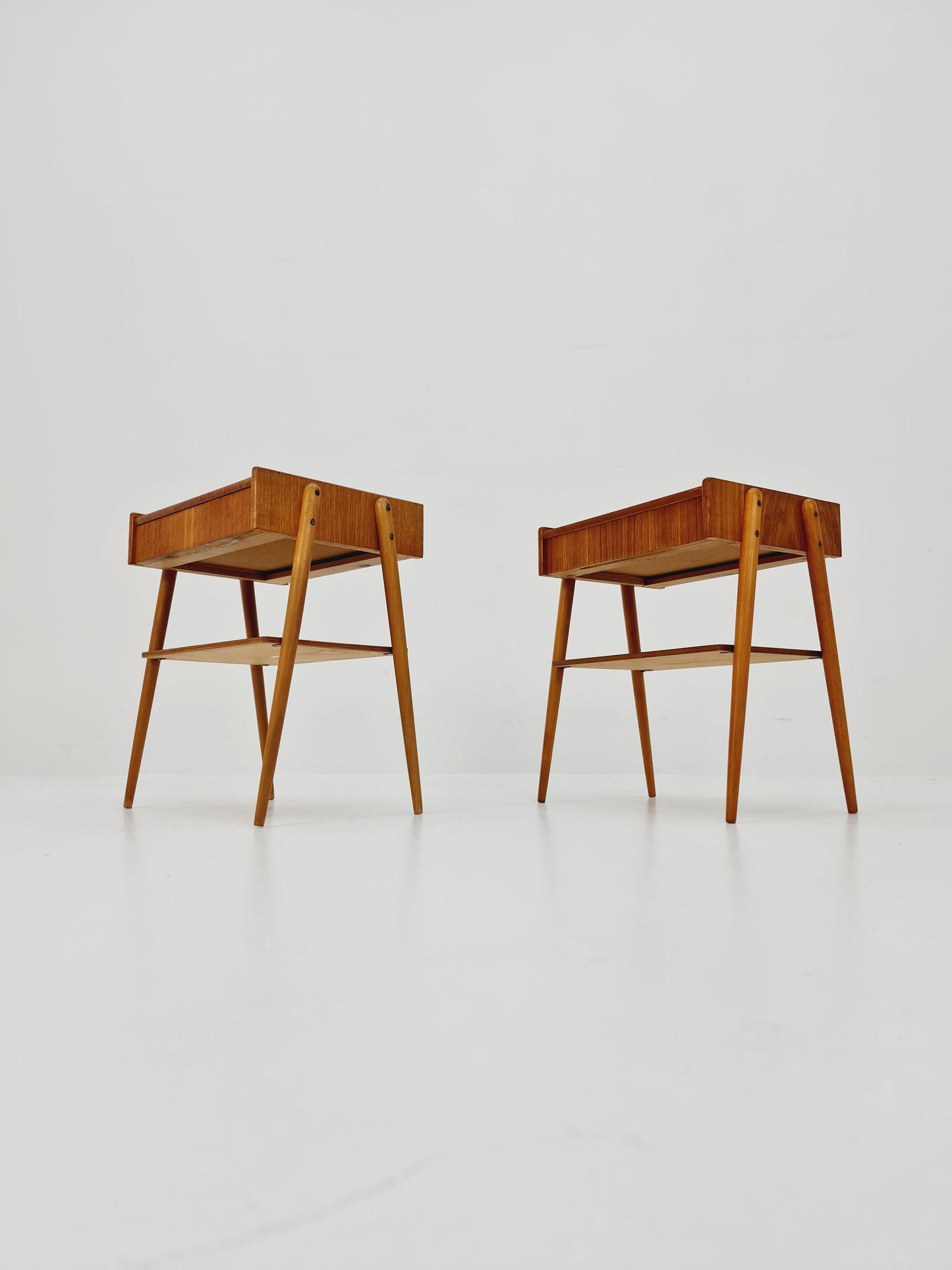 Pair of Swedish Midcentury Teak Vintage Side table/ Bedside table/ Night stand by Carlström & Co, 1960s