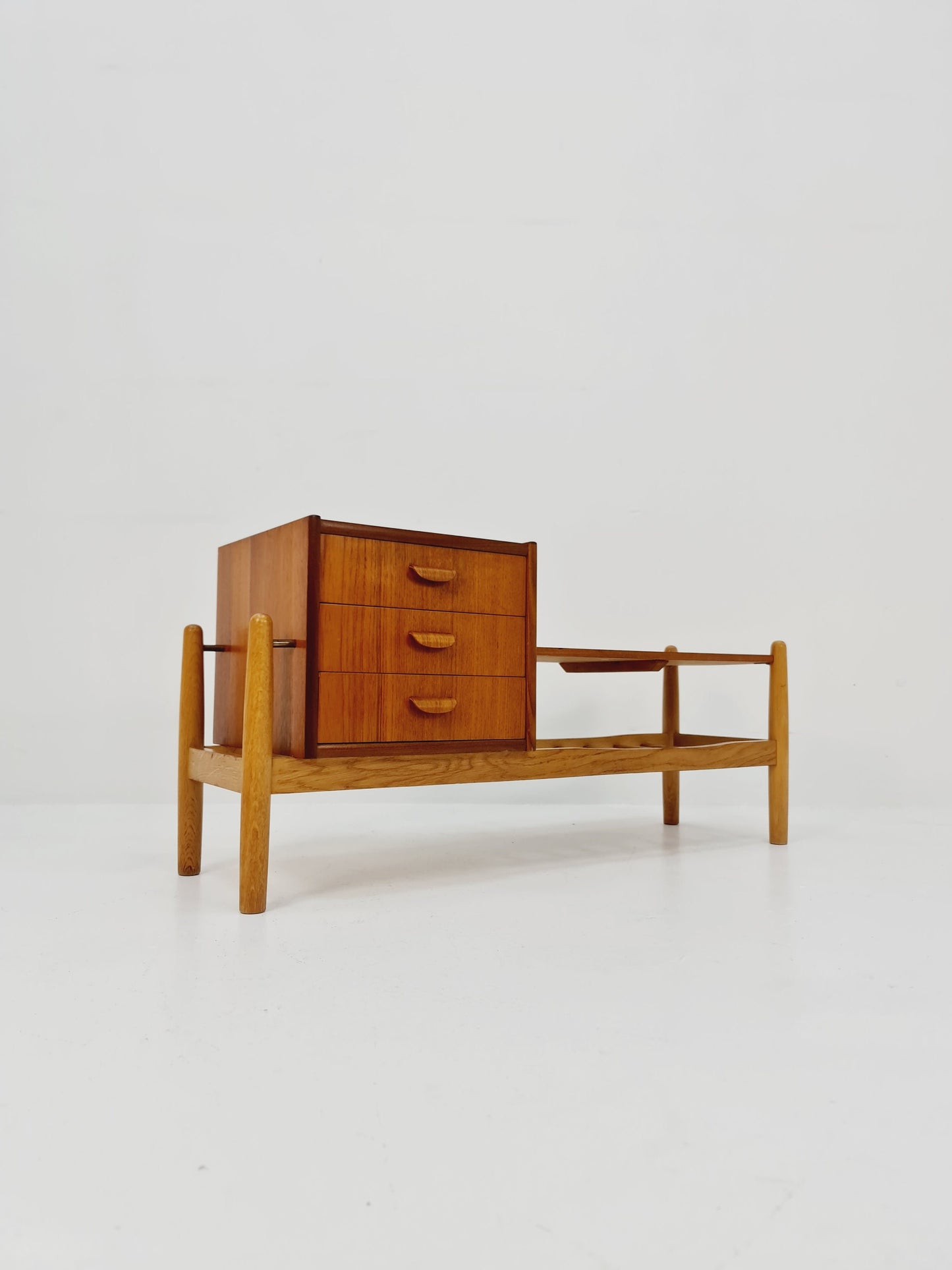 Danish teak & oak telefon table/ hallway table Arne wahl Iversen, 1960s