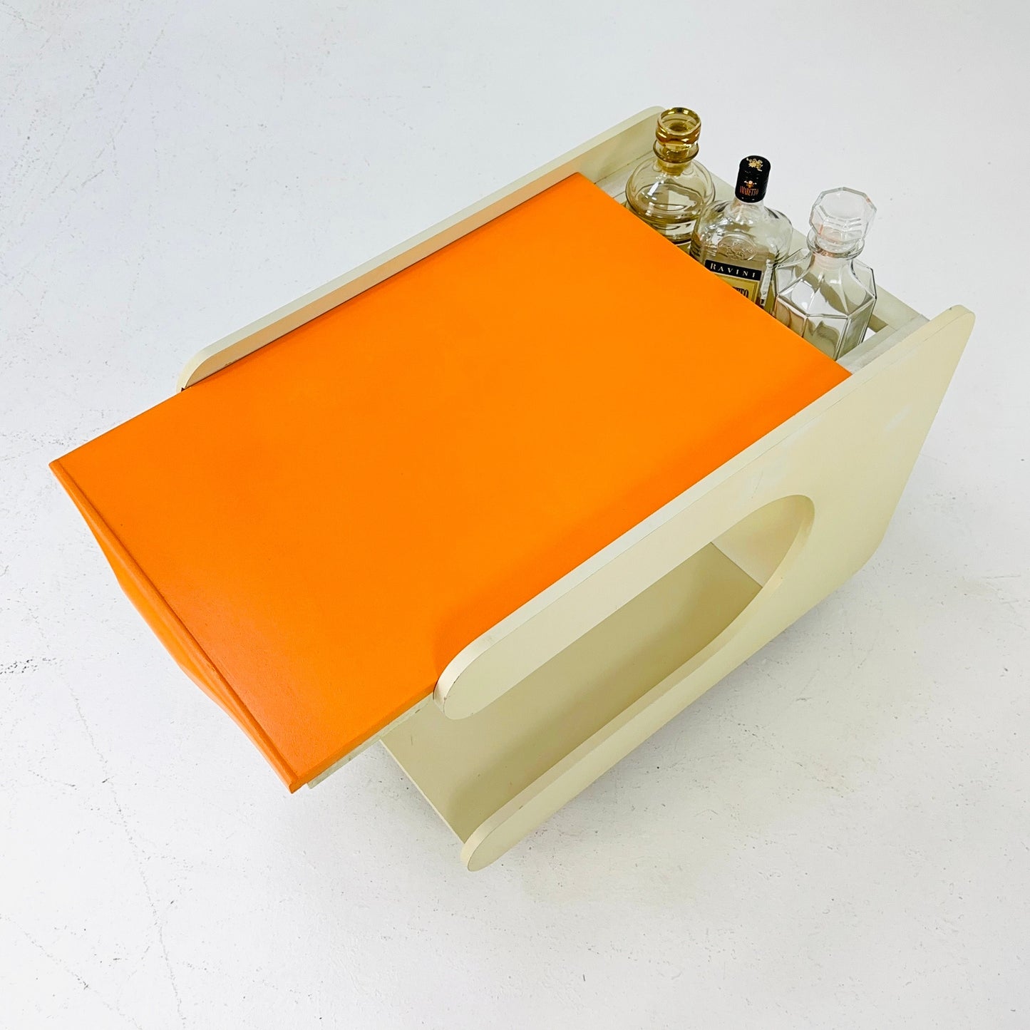 Space age white trolley /cart/side table 1960s