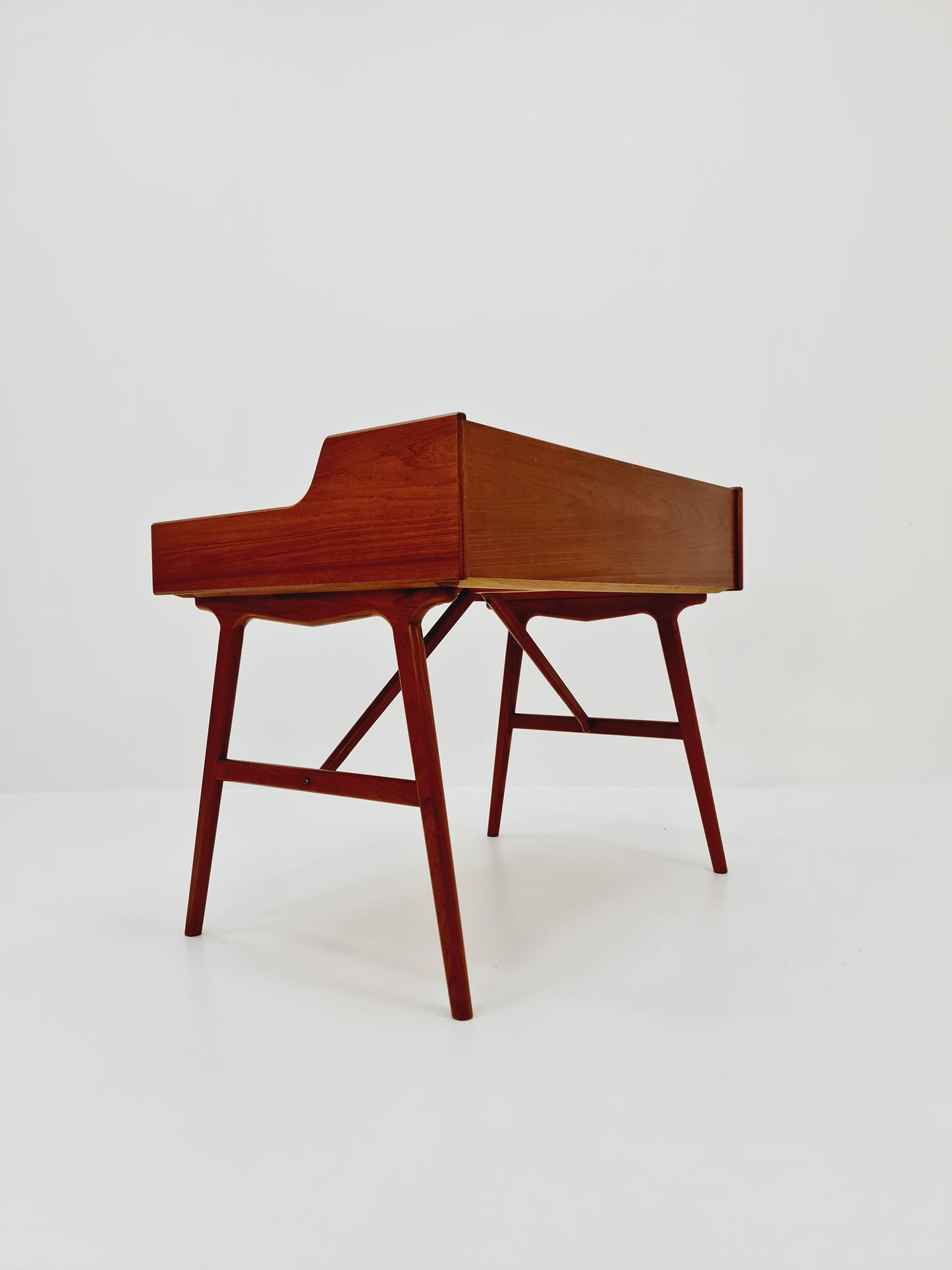 Danish teak Freesanding desk, model 65 Desk by Arne Wahl Ivrsen , 1960s