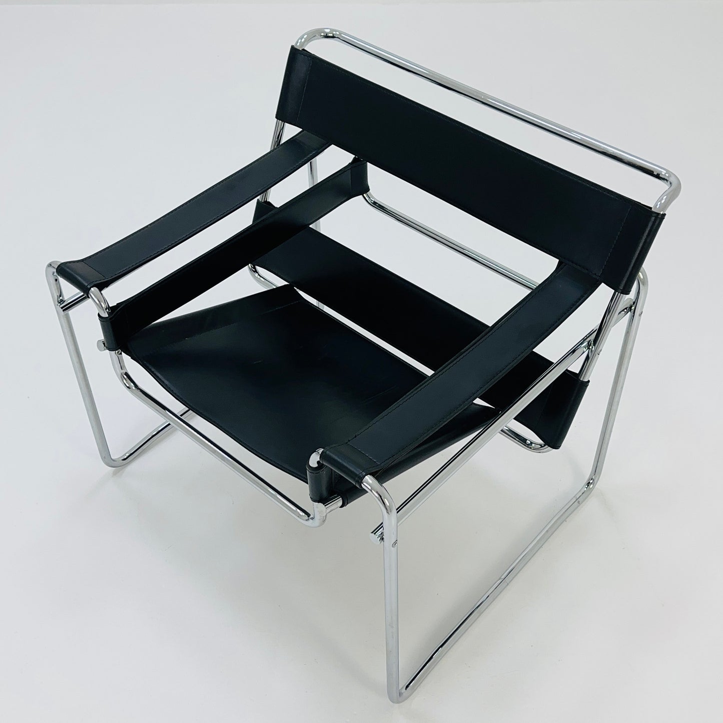 Mid century Black B3 armchair WASSILY by Marcel Brauer , 1990s Italy