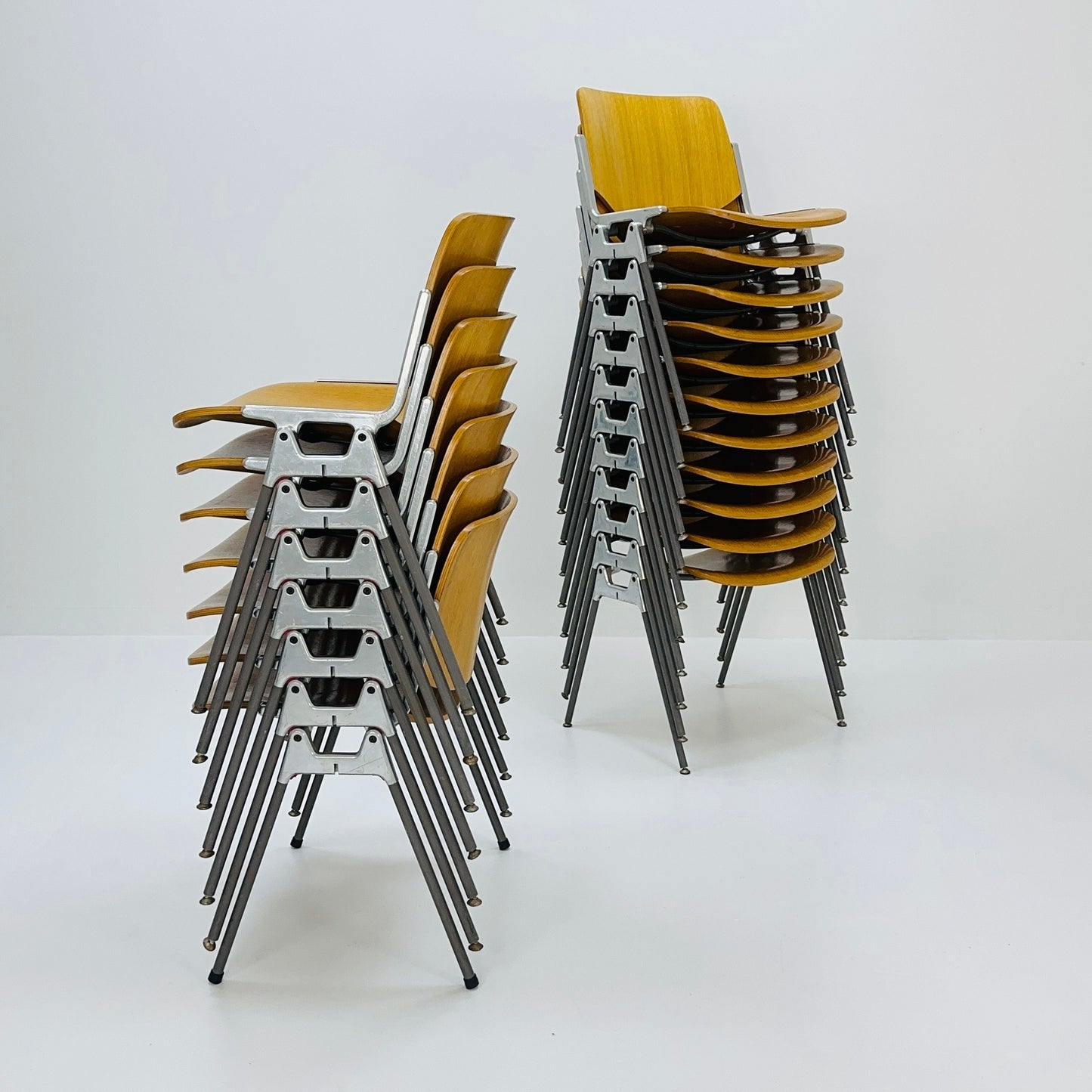 Mid century Stacking desk chair by Giancarlo Piretti for Anomima Castelli ,Italy 1960s
