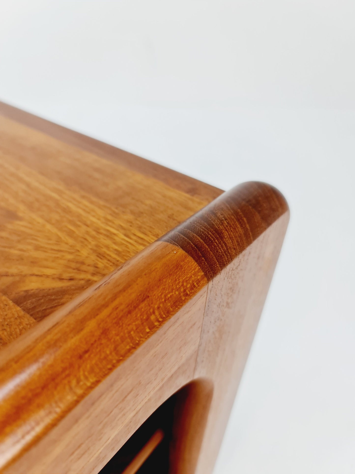 Vintage mid century danish trolley in solid teak/ bar cart By Dyrlund , 1960s