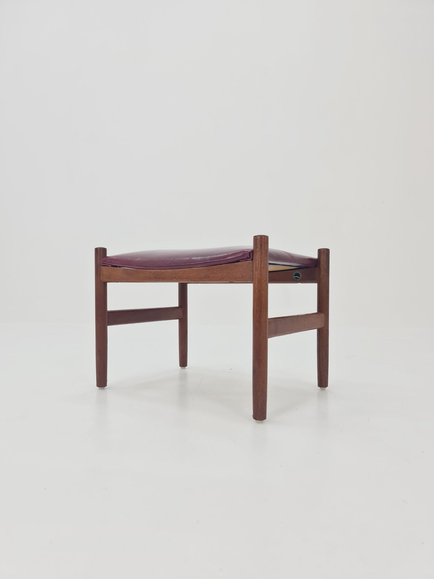 Mid century modern danish real leather ottoman/stool, By Spottrp 1960s