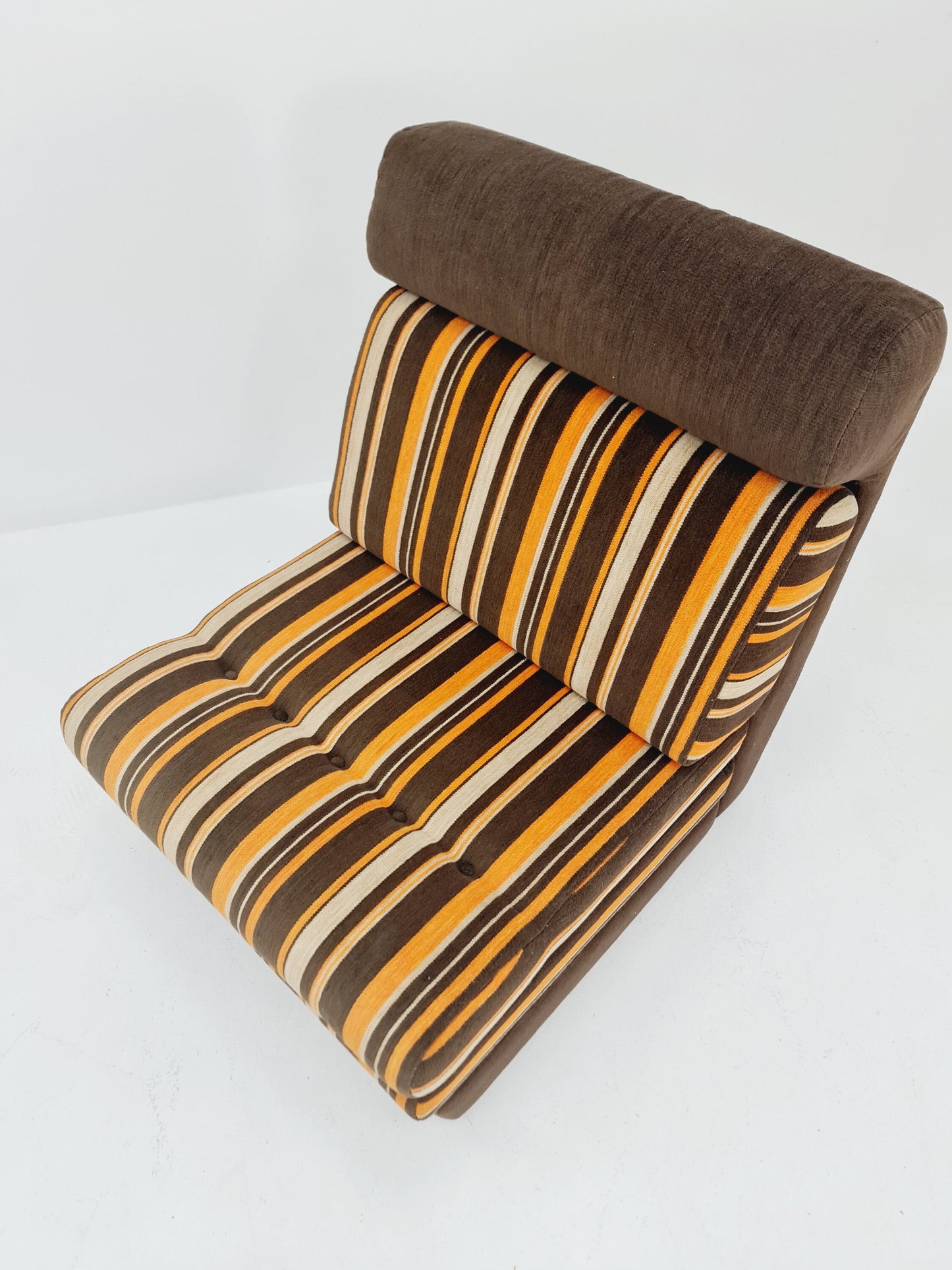 German space age singel couch extendable to bed, 1970s