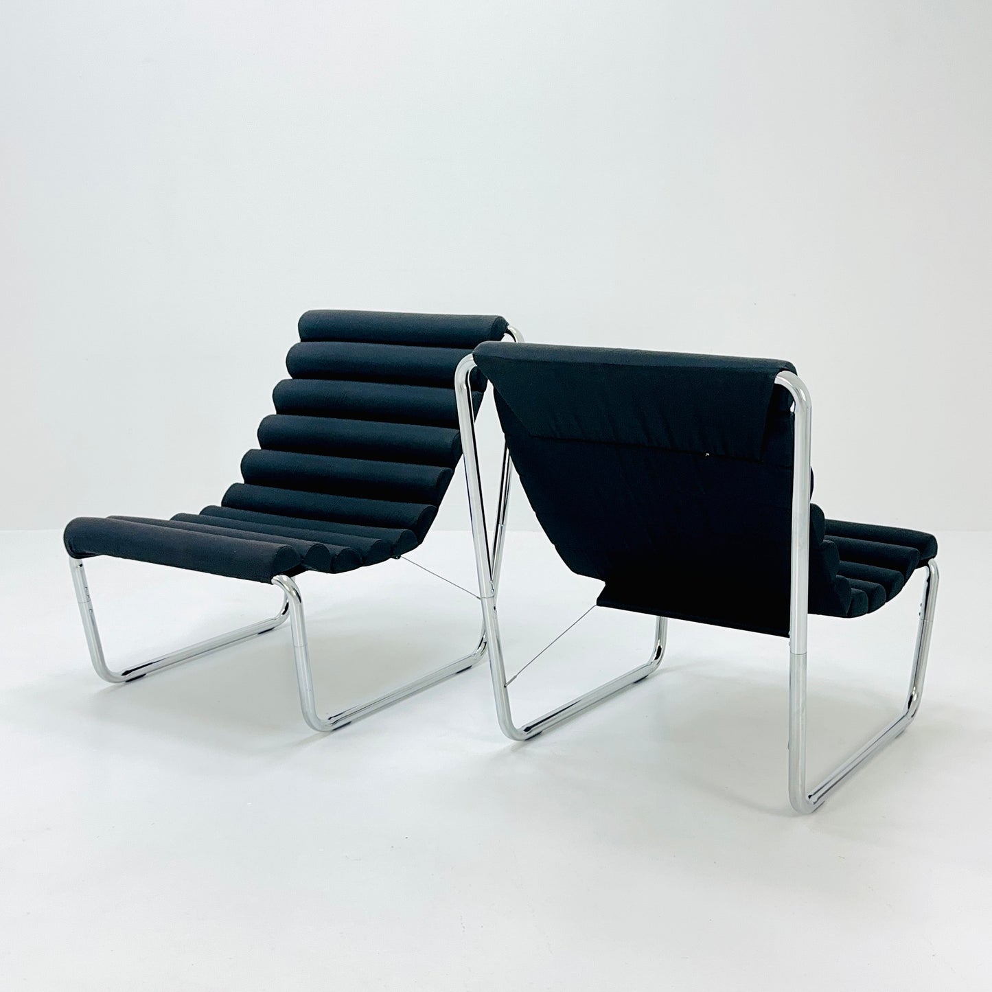 1 of 2 Mid Century Vintage Bauhaus Boudins Lounge Chairs by Michel Boyer 1970s France
