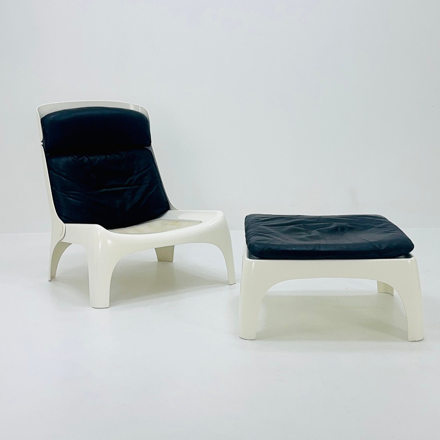 Space Age lounge chair and table set by Carl Straub, Germany 1980s