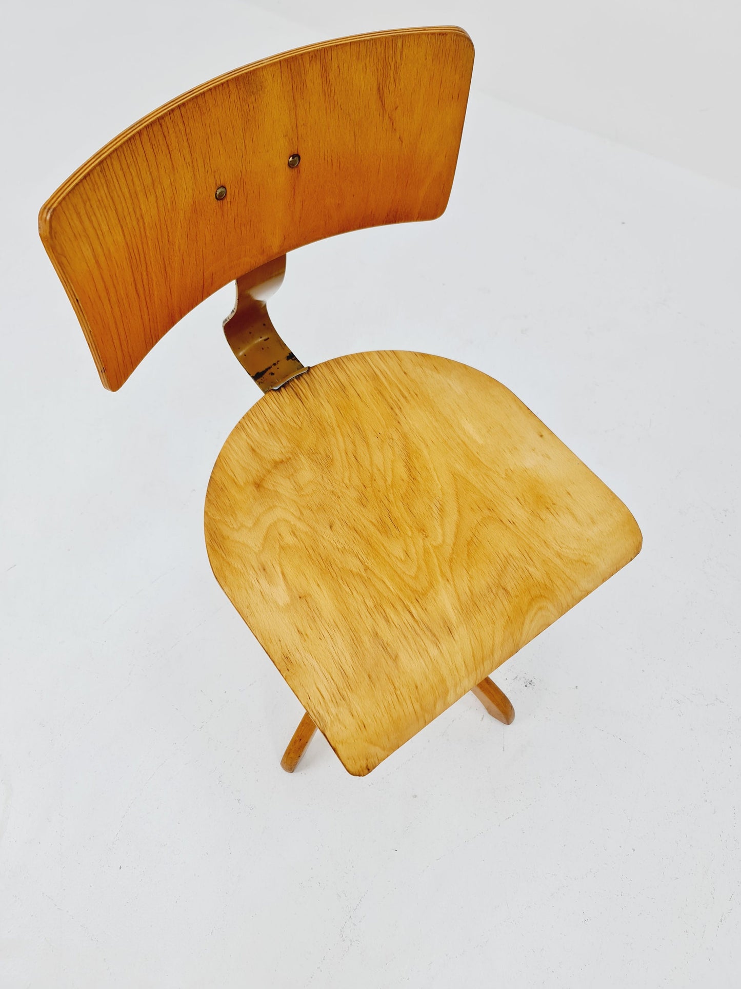 Bauhaus swivel office chair in solid wood By Puffdreh Kontorchair 1930s