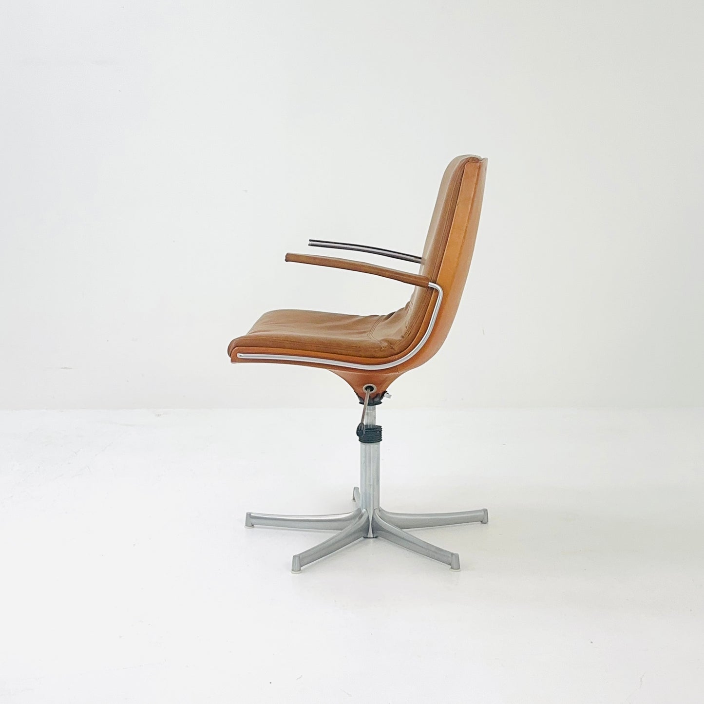 Mid century LOGOS office chair by Bernd Münzebrock for Dieter Knoll 1970s