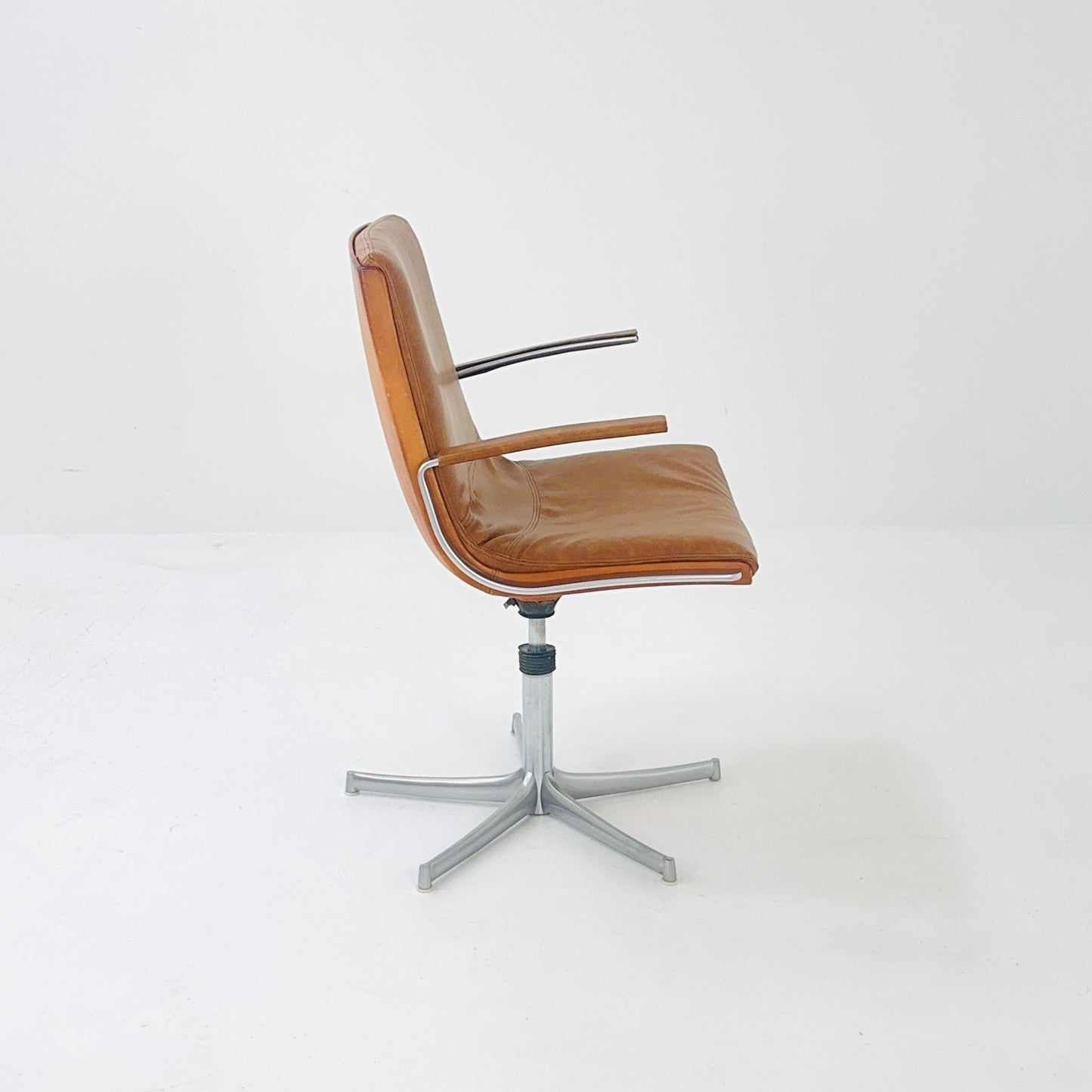 Mid century LOGOS office chair by Bernd Münzebrock for Dieter Knoll 1970s