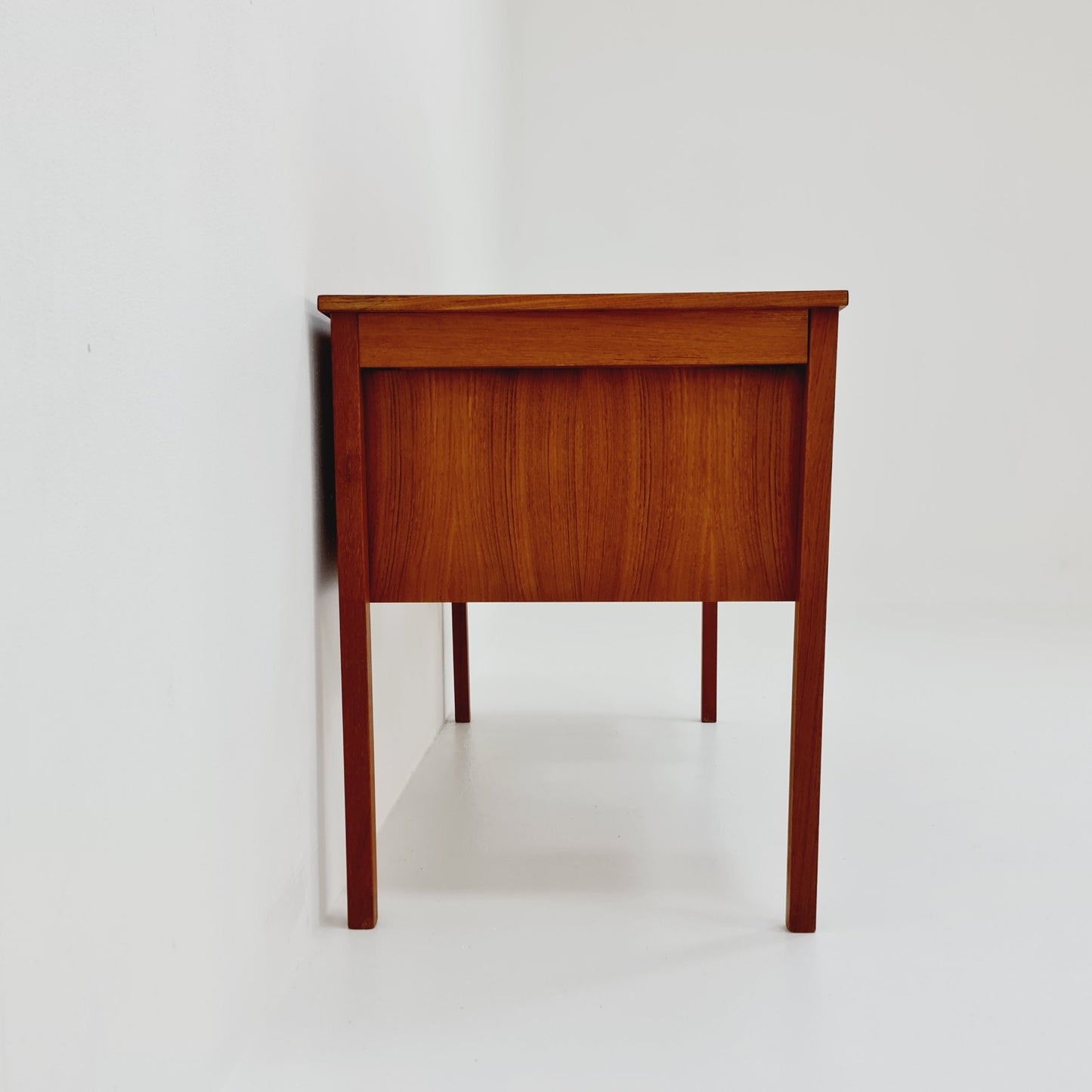 Midcentury danish Scandinavian Desk in teak, 1960s