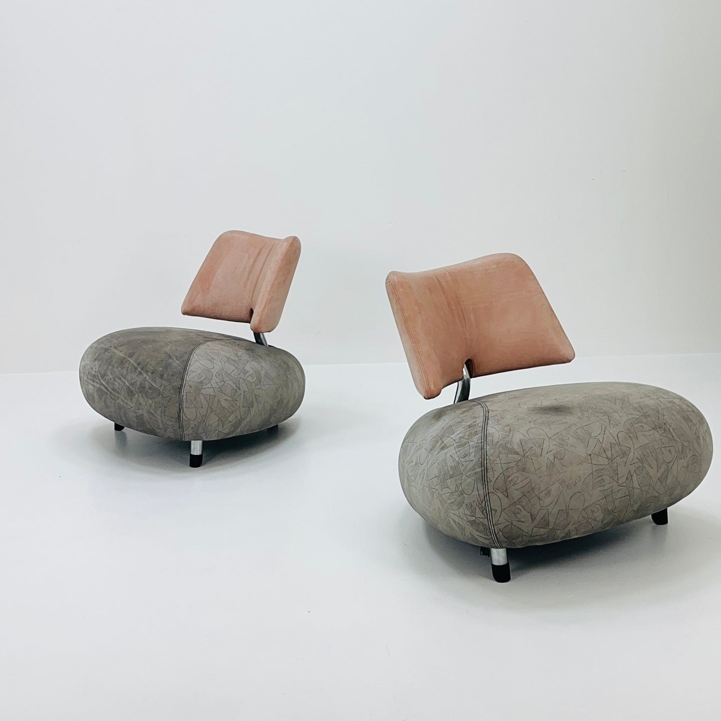 Set of 2 Mid century Orginal Leather Pallone lounge chairs by Roy de Scheemaker for Leolux, 1980s