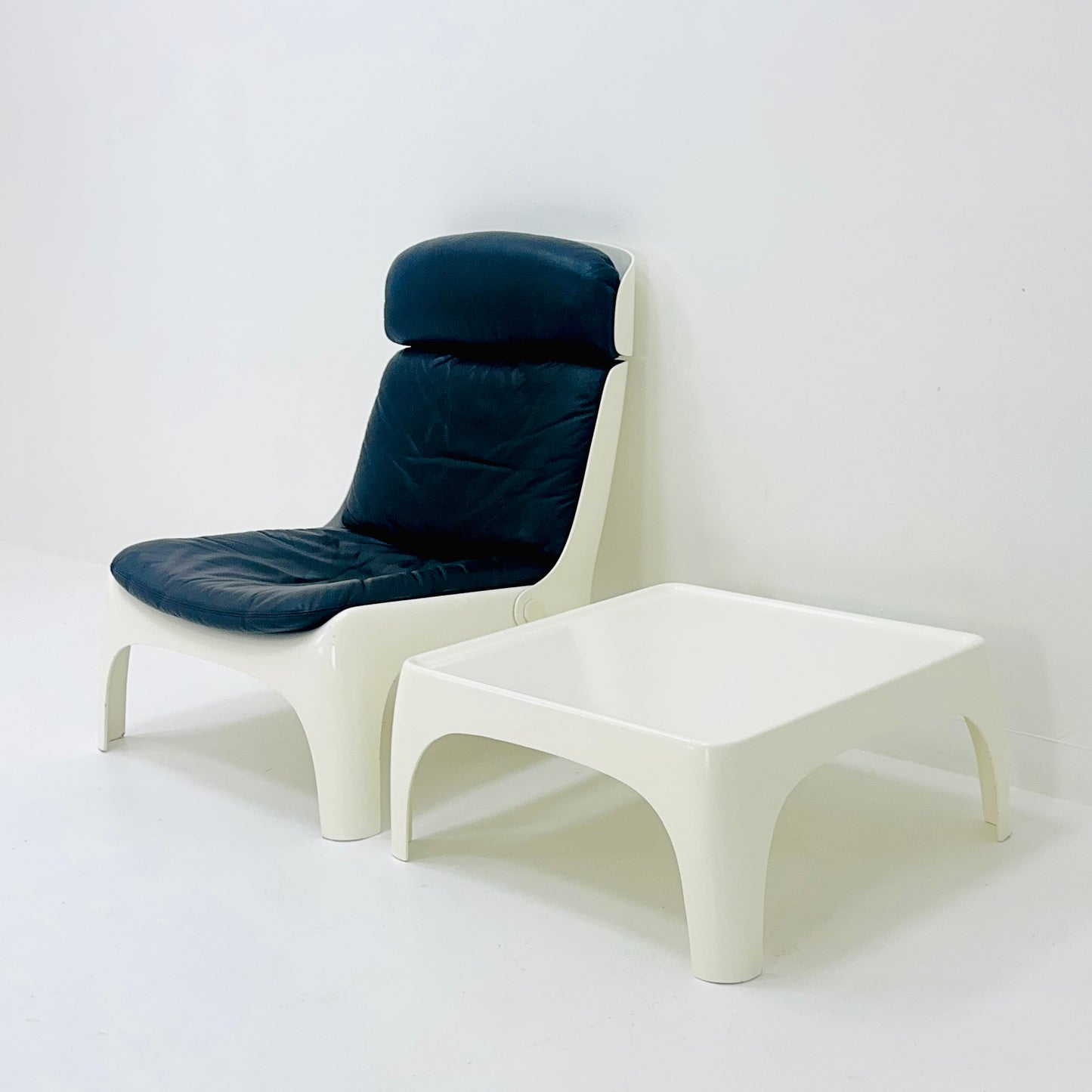 Space Age lounge chair and table set by Carl Straub, Germany 1980s