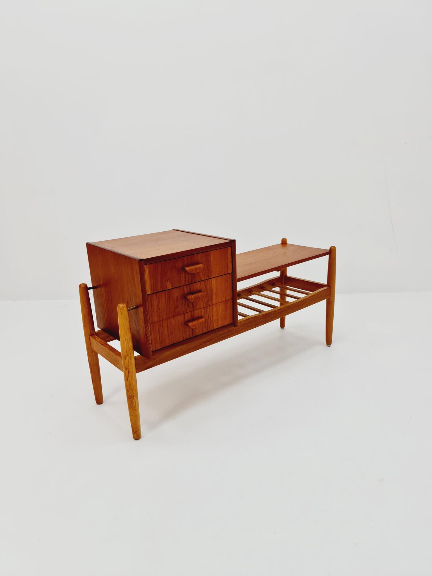 Danish teak & oak telefon table/ hallway table Arne wahl Iversen, 1960s
